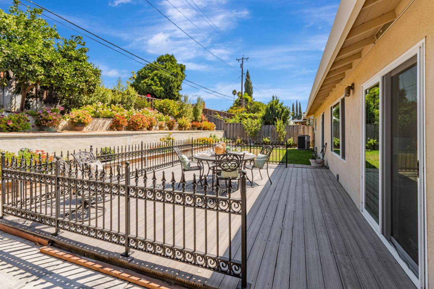 Detail Gallery Image 25 of 28 For 1494 Stone Creek Dr, San Jose,  CA 95132 - 4 Beds | 2 Baths