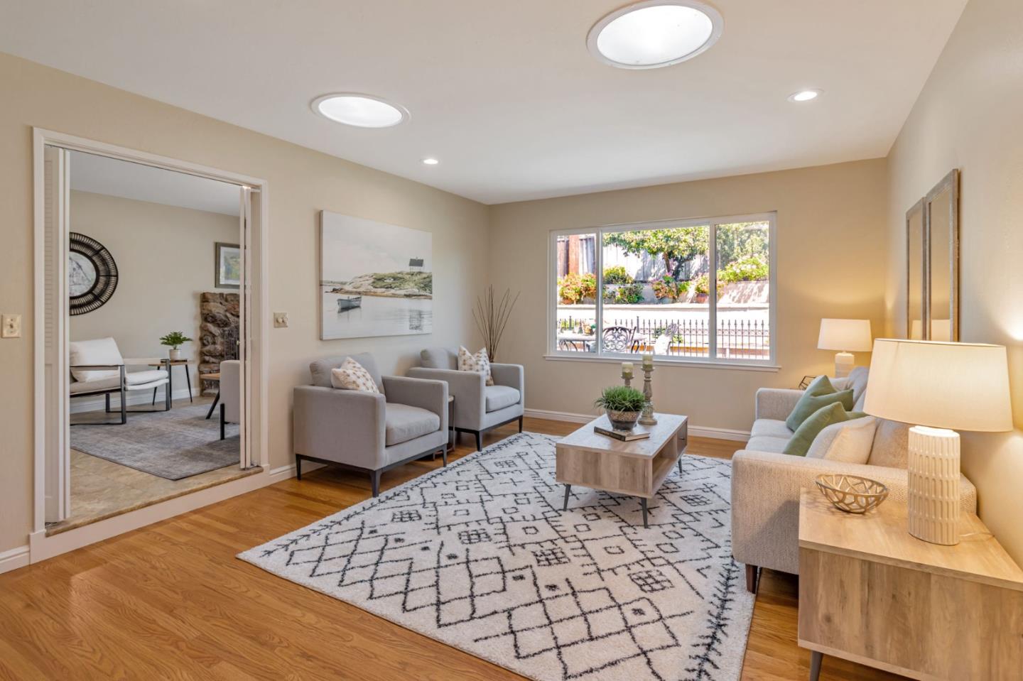 Detail Gallery Image 9 of 28 For 1494 Stone Creek Dr, San Jose,  CA 95132 - 4 Beds | 2 Baths