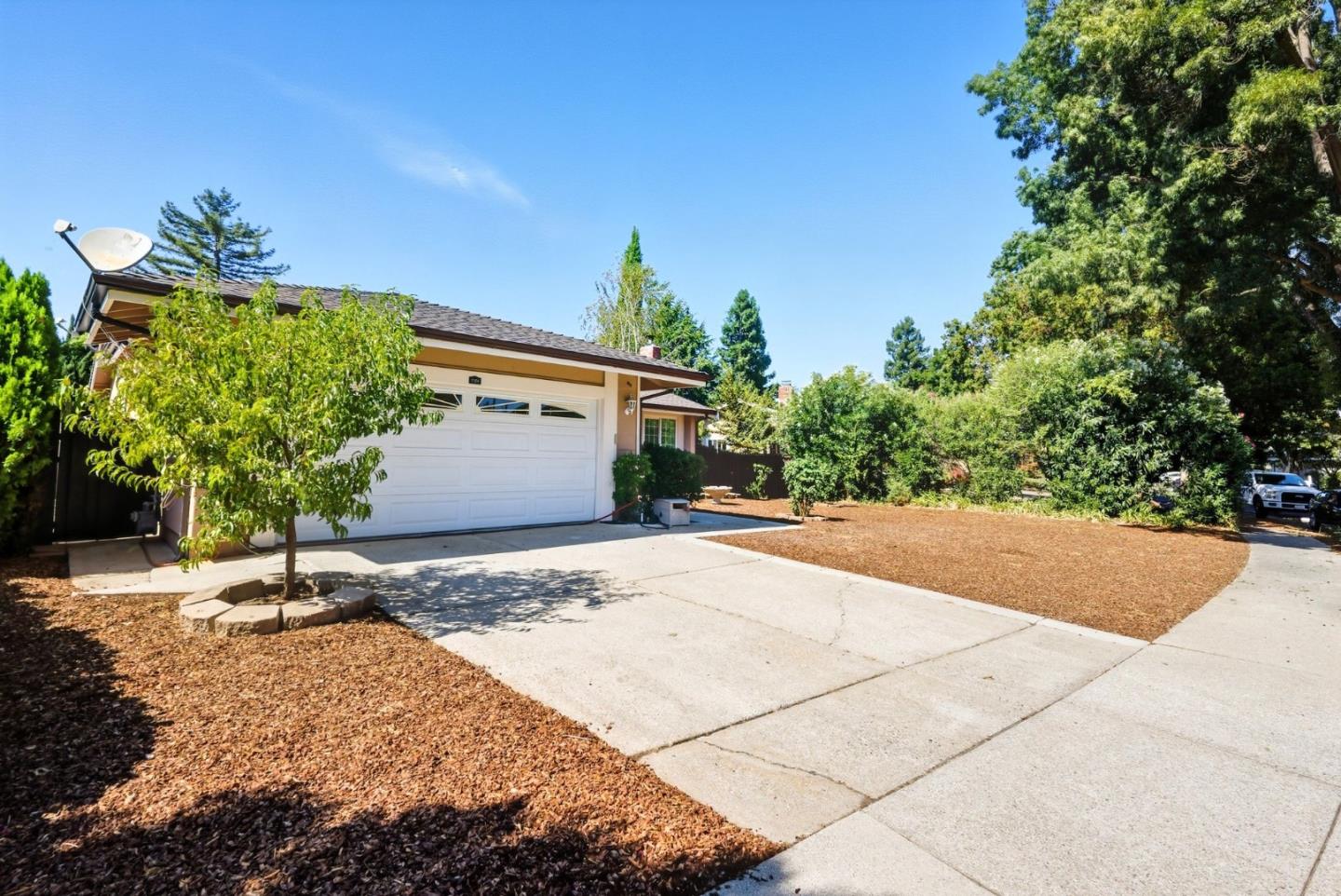 Detail Gallery Image 3 of 32 For 7305 Chadwick St, Gilroy,  CA 95020 - 3 Beds | 2 Baths