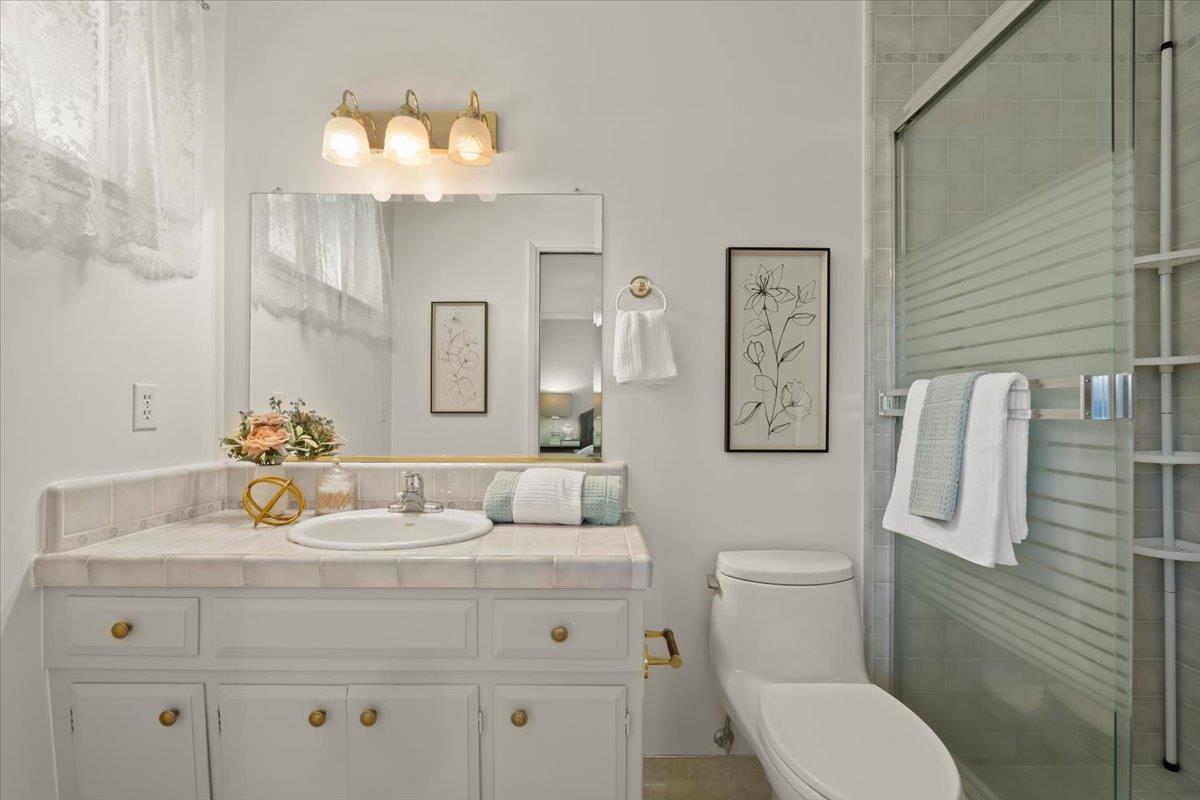 Detail Gallery Image 19 of 36 For 810 Raintree Dr, San Jose,  CA 95129 - 3 Beds | 2 Baths