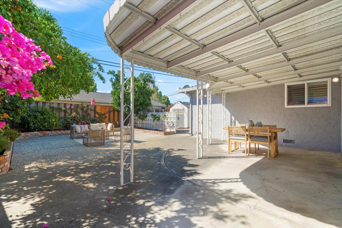 Detail Gallery Image 27 of 36 For 810 Raintree Dr, San Jose,  CA 95129 - 3 Beds | 2 Baths