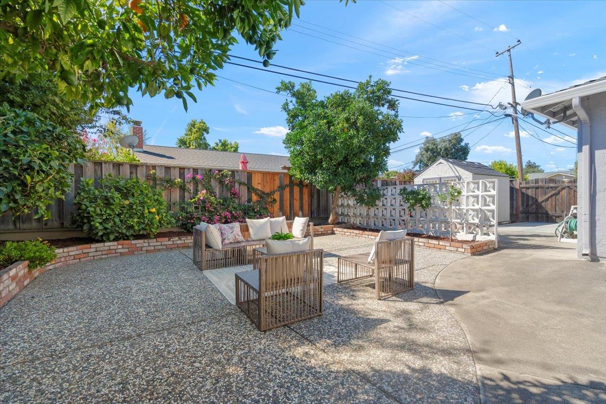 Detail Gallery Image 28 of 36 For 810 Raintree Dr, San Jose,  CA 95129 - 3 Beds | 2 Baths