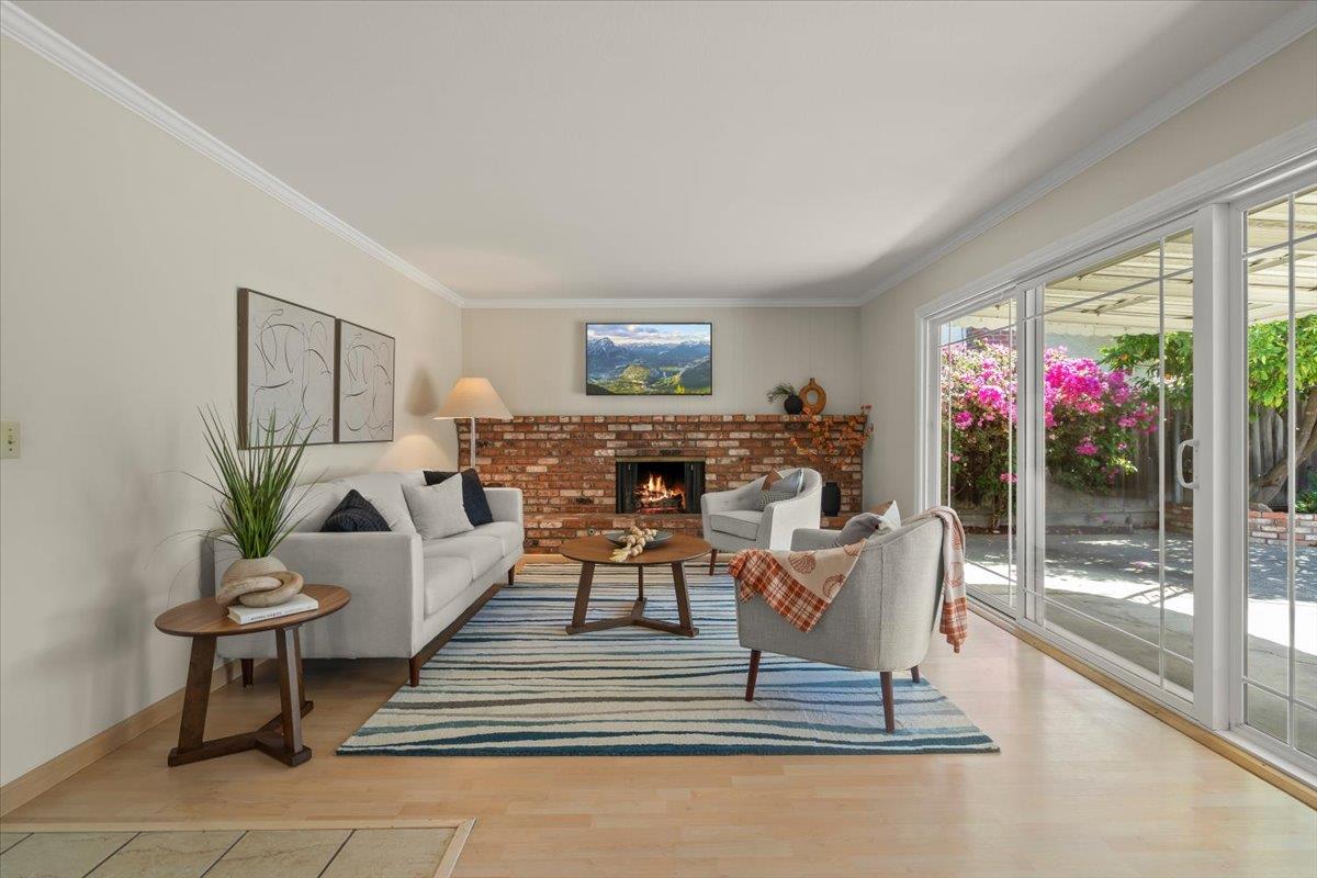 Detail Gallery Image 5 of 36 For 810 Raintree Dr, San Jose,  CA 95129 - 3 Beds | 2 Baths