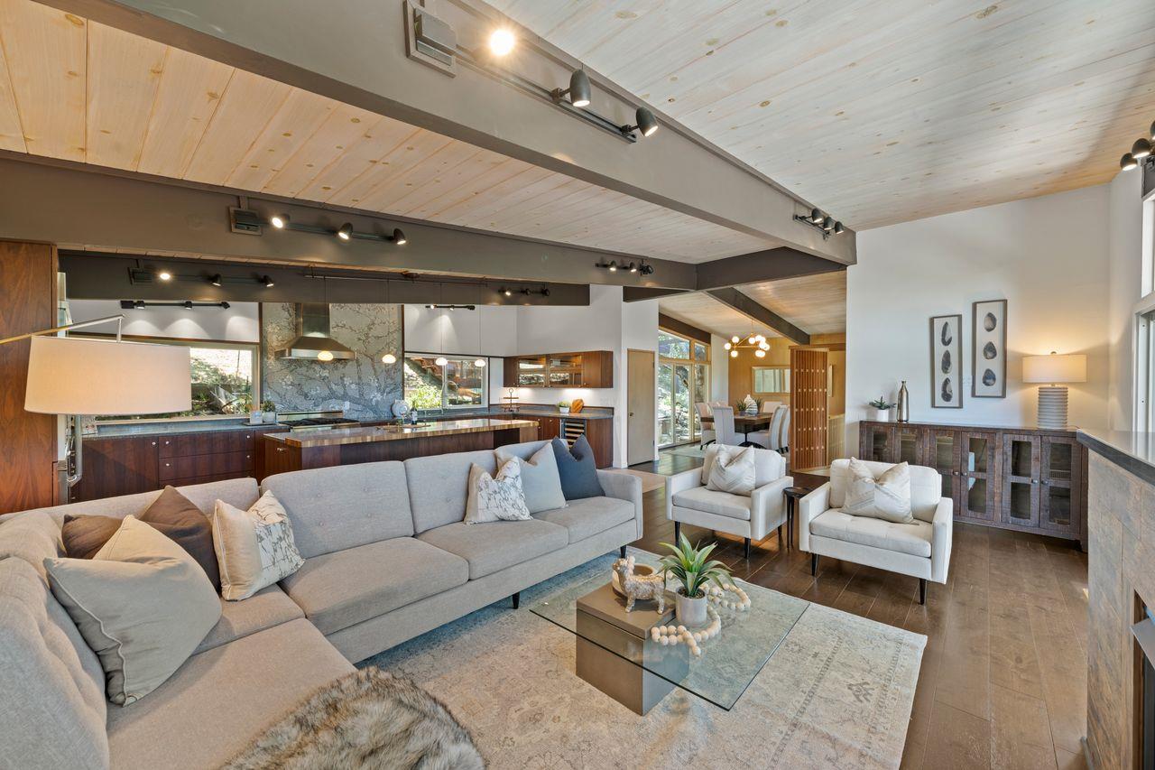 Detail Gallery Image 12 of 61 For 1220 Chula Vista Dr, Belmont,  CA 94002 - 4 Beds | 3 Baths