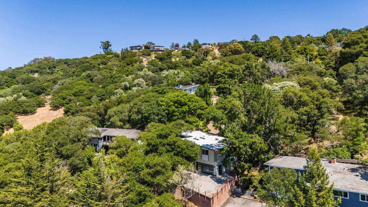 Detail Gallery Image 53 of 61 For 1220 Chula Vista Dr, Belmont,  CA 94002 - 4 Beds | 3 Baths