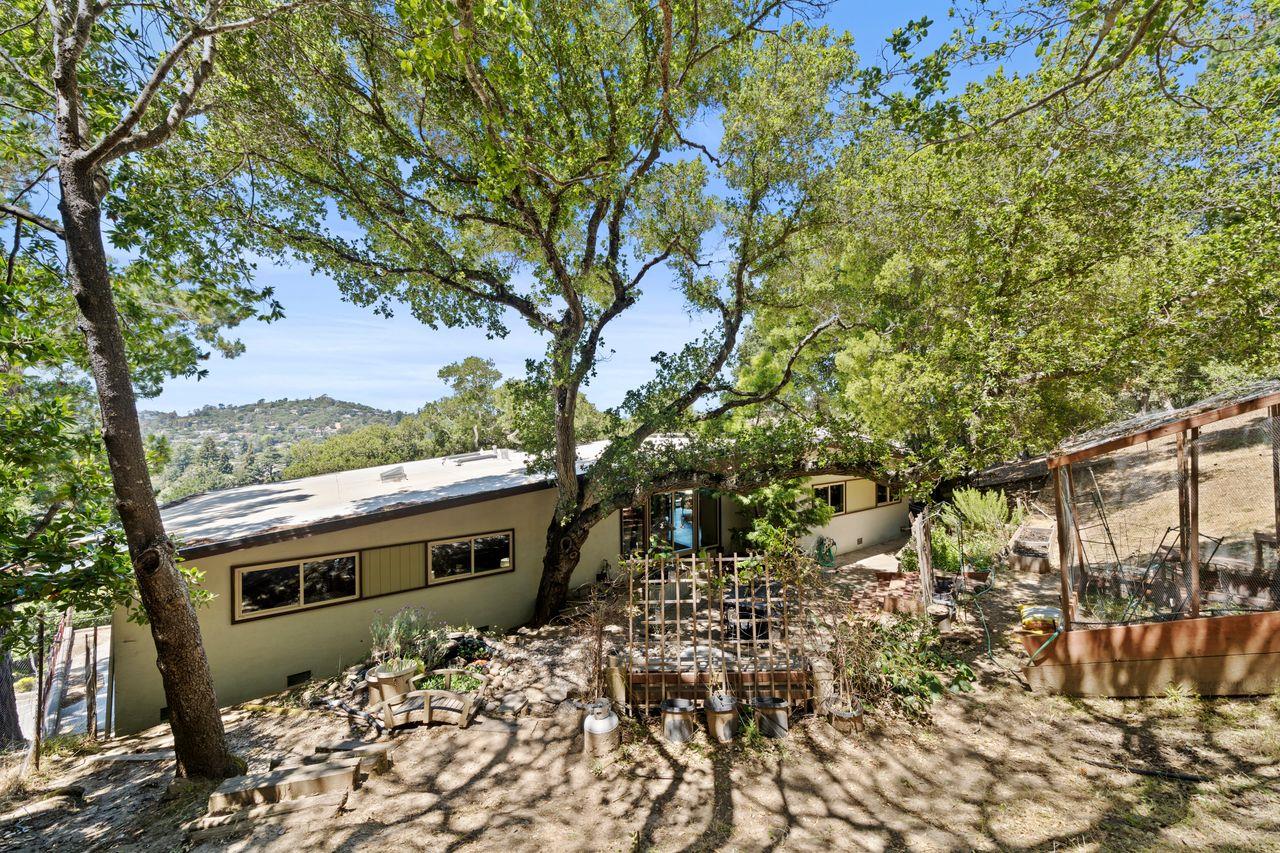 Detail Gallery Image 59 of 61 For 1220 Chula Vista Dr, Belmont,  CA 94002 - 4 Beds | 3 Baths