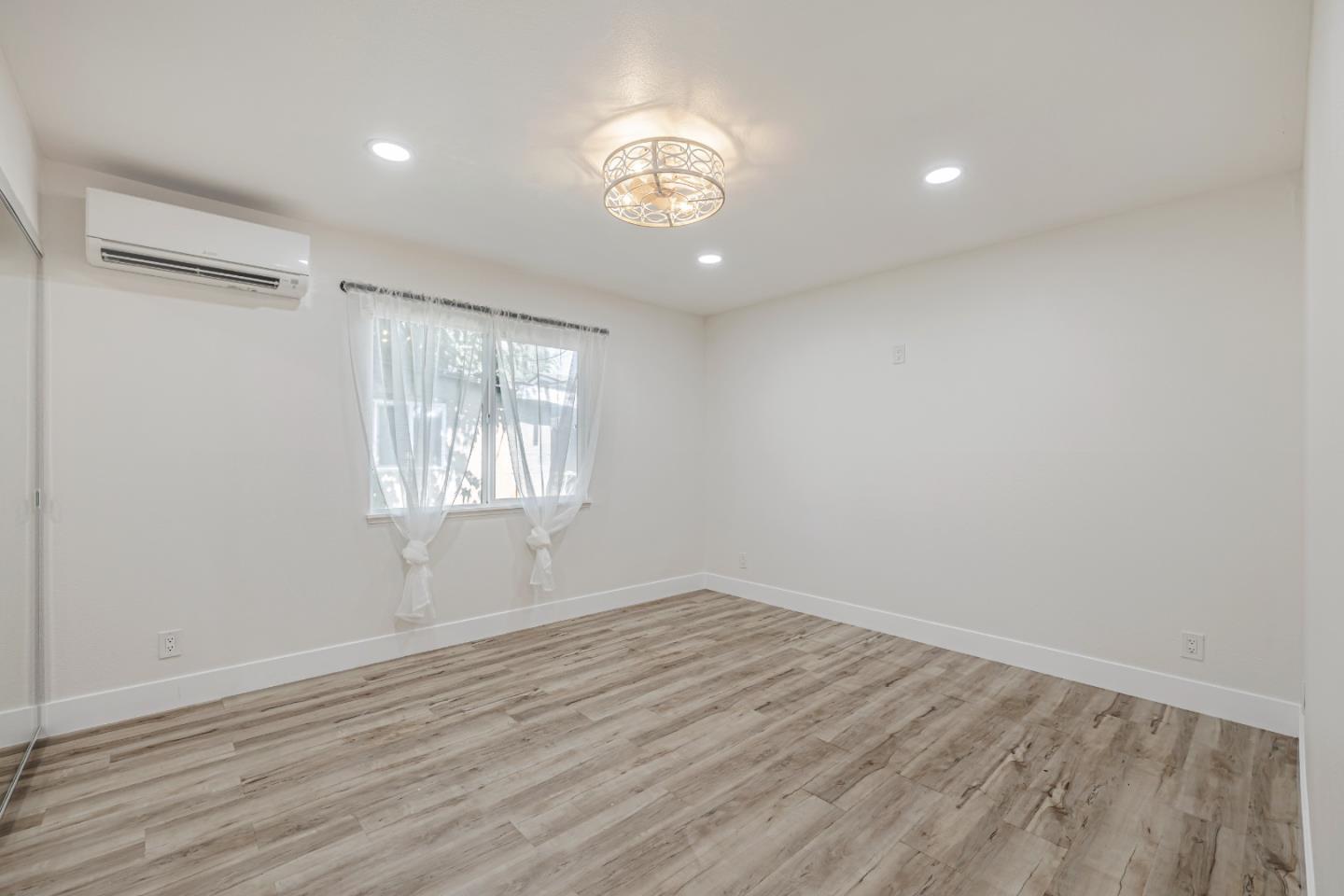 Detail Gallery Image 25 of 37 For 1476 Midfield Ave, San Jose,  CA 95122 - 4 Beds | 3 Baths