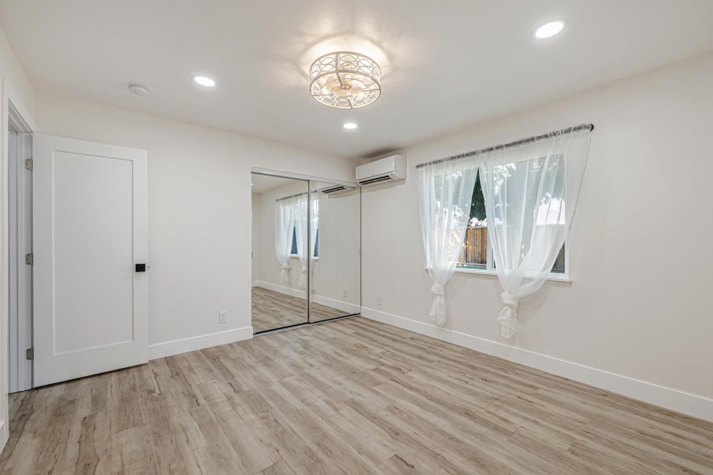 Detail Gallery Image 26 of 37 For 1476 Midfield Ave, San Jose,  CA 95122 - 4 Beds | 3 Baths