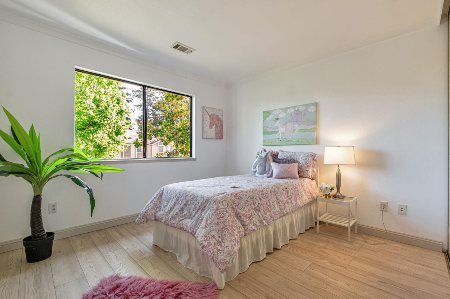 Detail Gallery Image 11 of 19 For 3872 Wildflower Cmn, Fremont,  CA 94538 - 3 Beds | 1/1 Baths