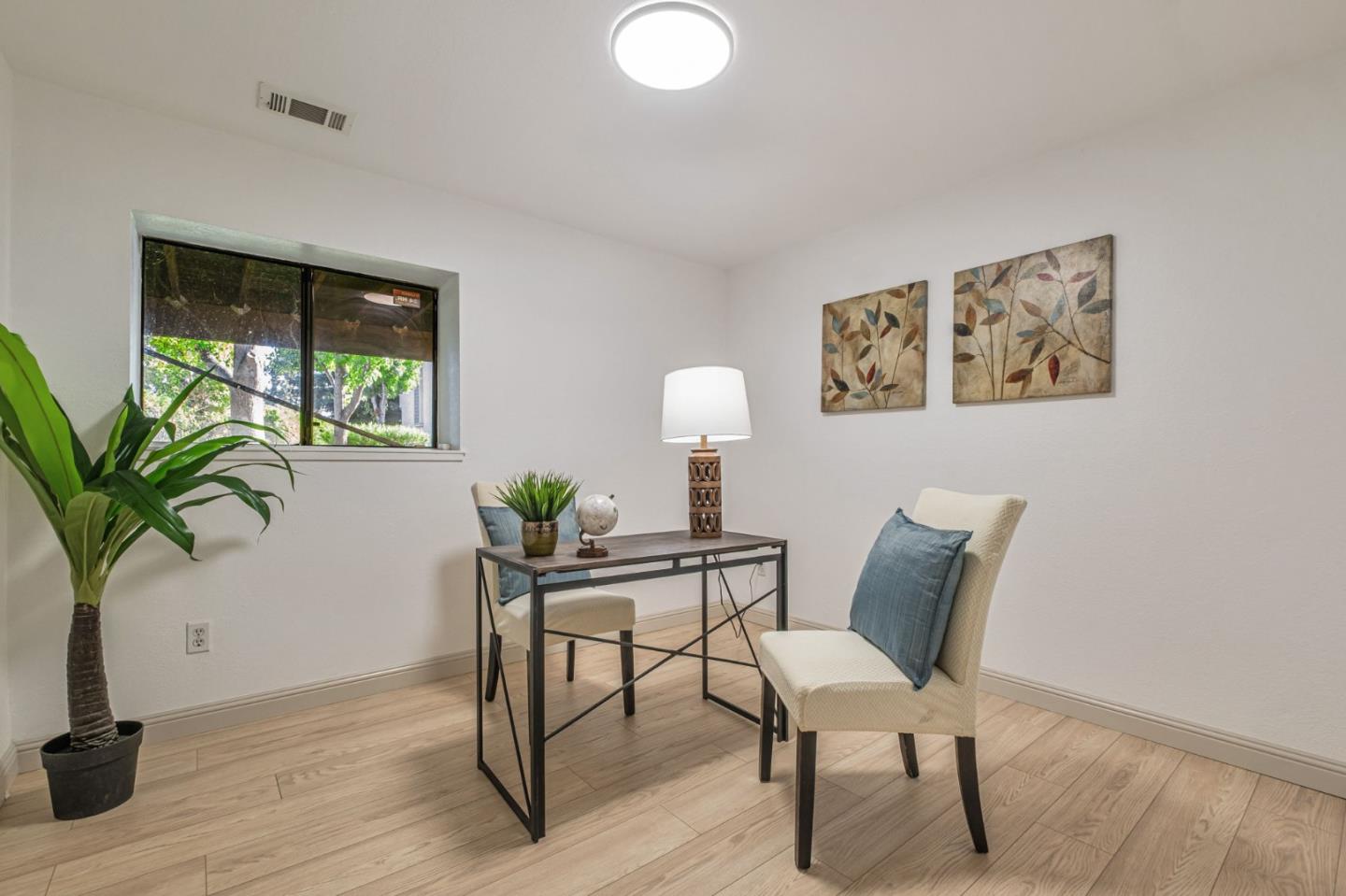 Detail Gallery Image 15 of 19 For 3872 Wildflower Cmn, Fremont,  CA 94538 - 3 Beds | 1/1 Baths