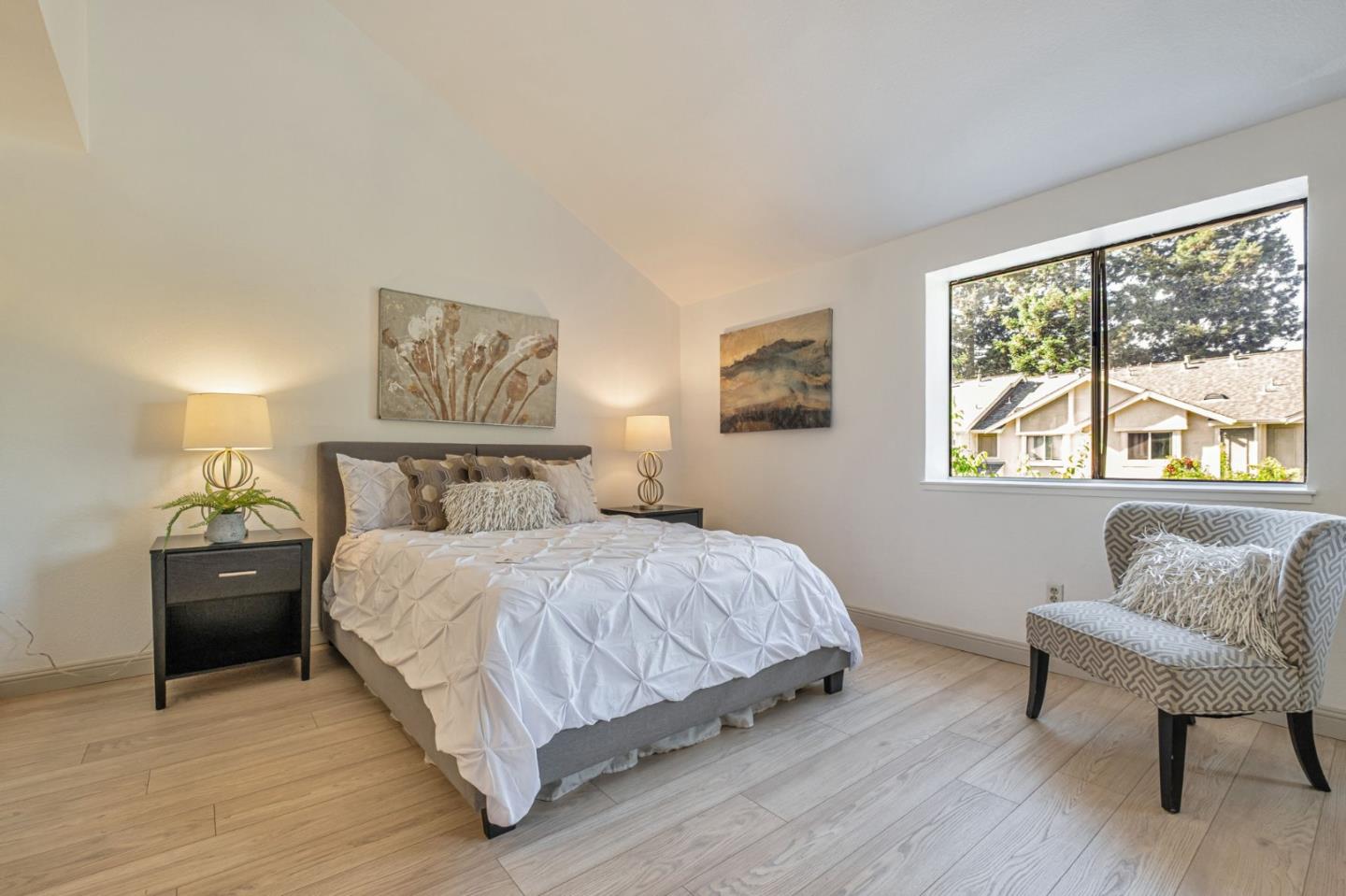 Detail Gallery Image 9 of 19 For 3872 Wildflower Cmn, Fremont,  CA 94538 - 3 Beds | 1/1 Baths