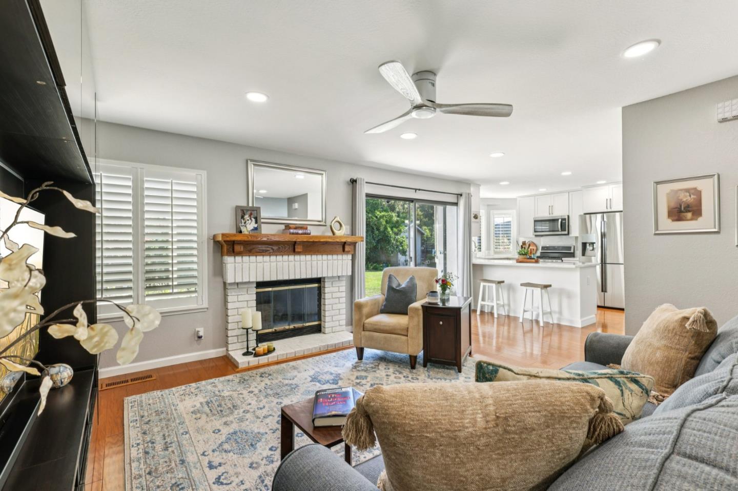 Detail Gallery Image 10 of 61 For 1554 Gilbert Pl, Fremont,  CA 94536 - 4 Beds | 3 Baths
