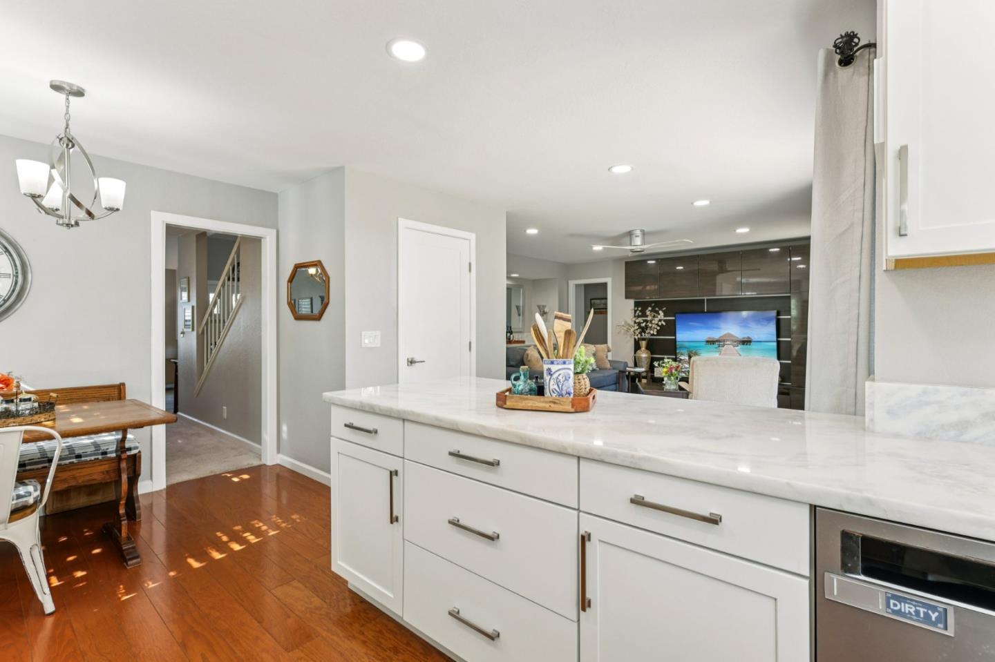 Detail Gallery Image 17 of 61 For 1554 Gilbert Pl, Fremont,  CA 94536 - 4 Beds | 3 Baths