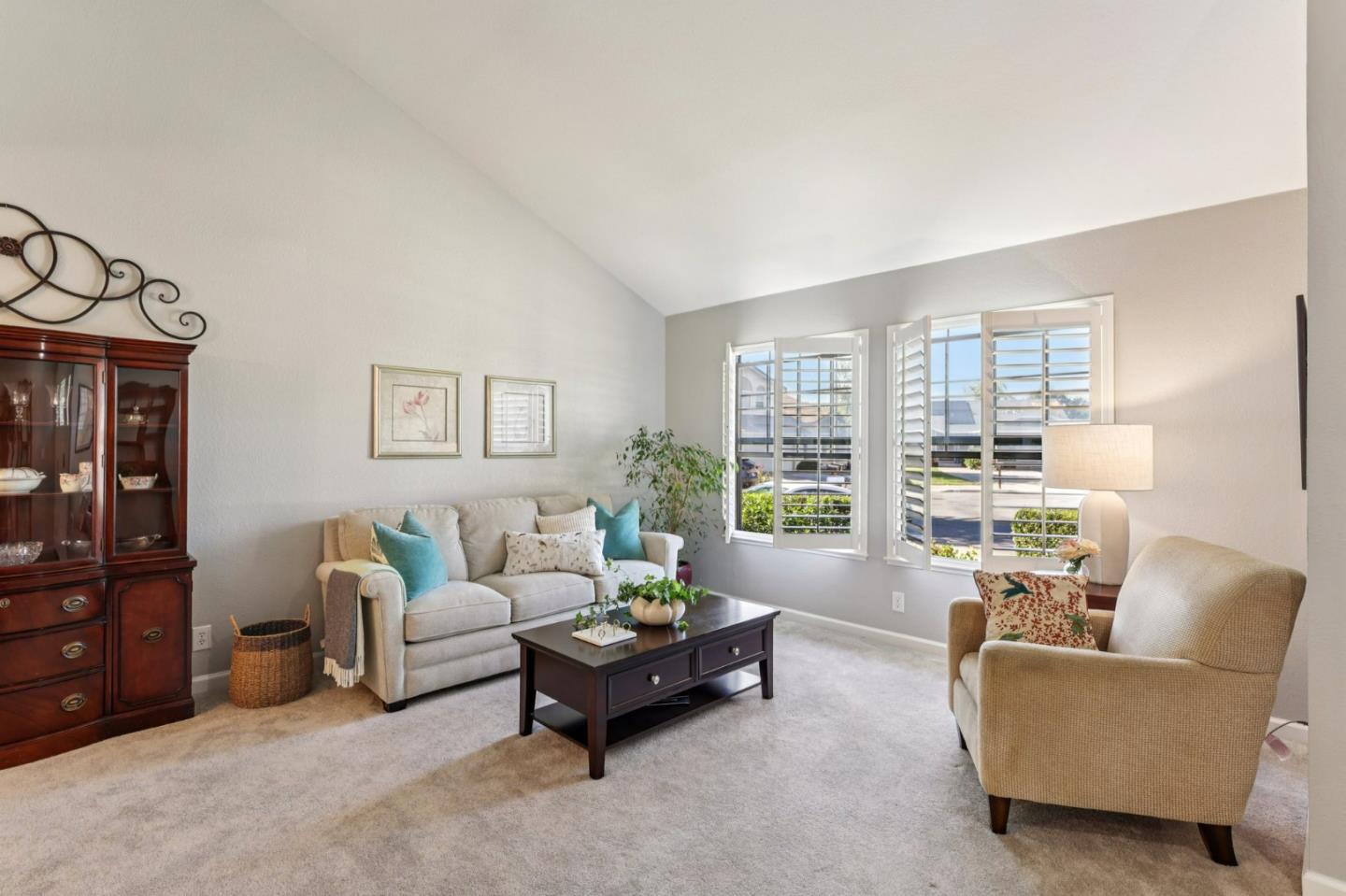 Detail Gallery Image 6 of 61 For 1554 Gilbert Pl, Fremont,  CA 94536 - 4 Beds | 3 Baths