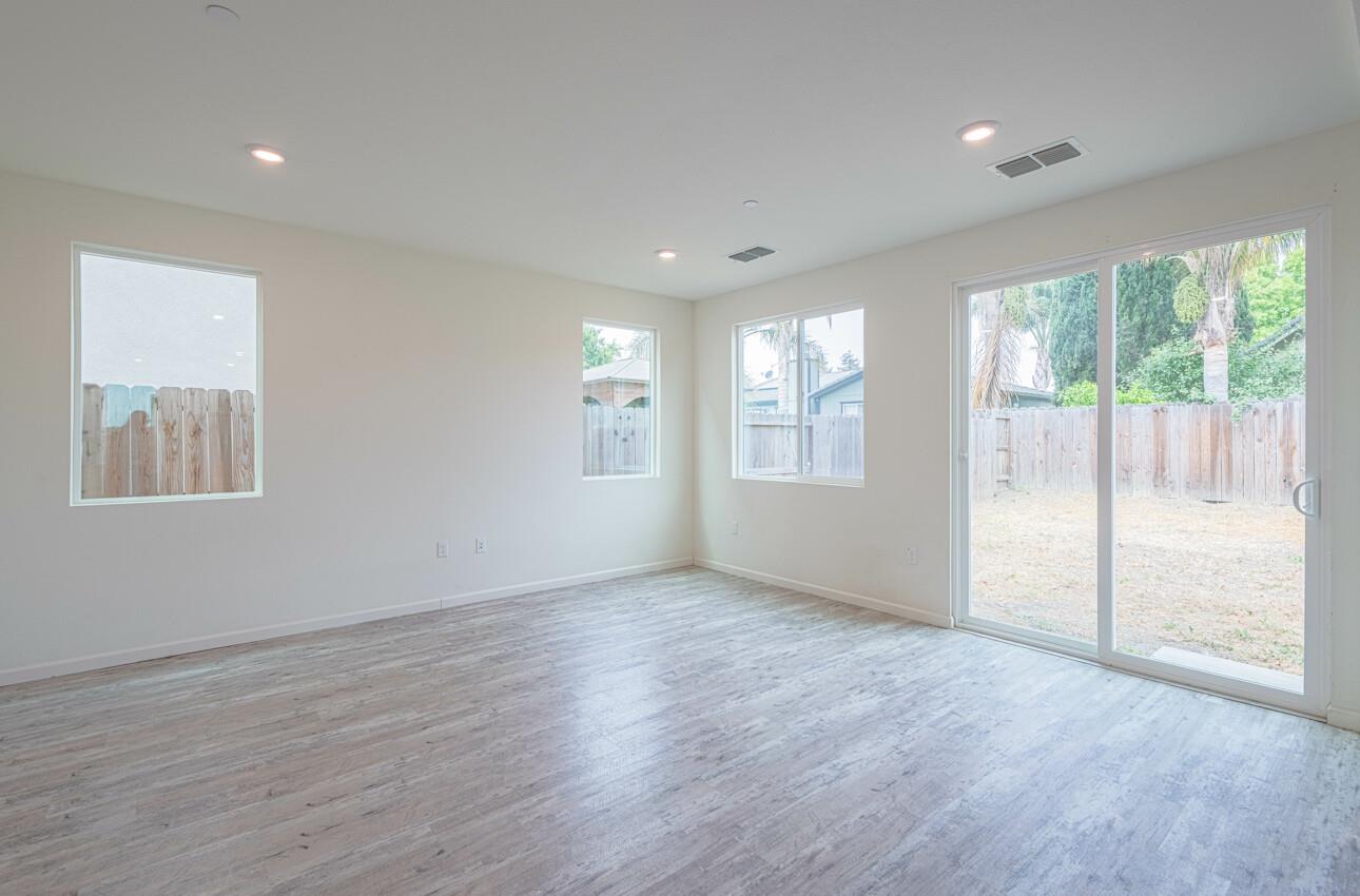 Detail Gallery Image 13 of 41 For 520 Gabriele Ct, Hollister,  CA 95023 - 4 Beds | 2/1 Baths