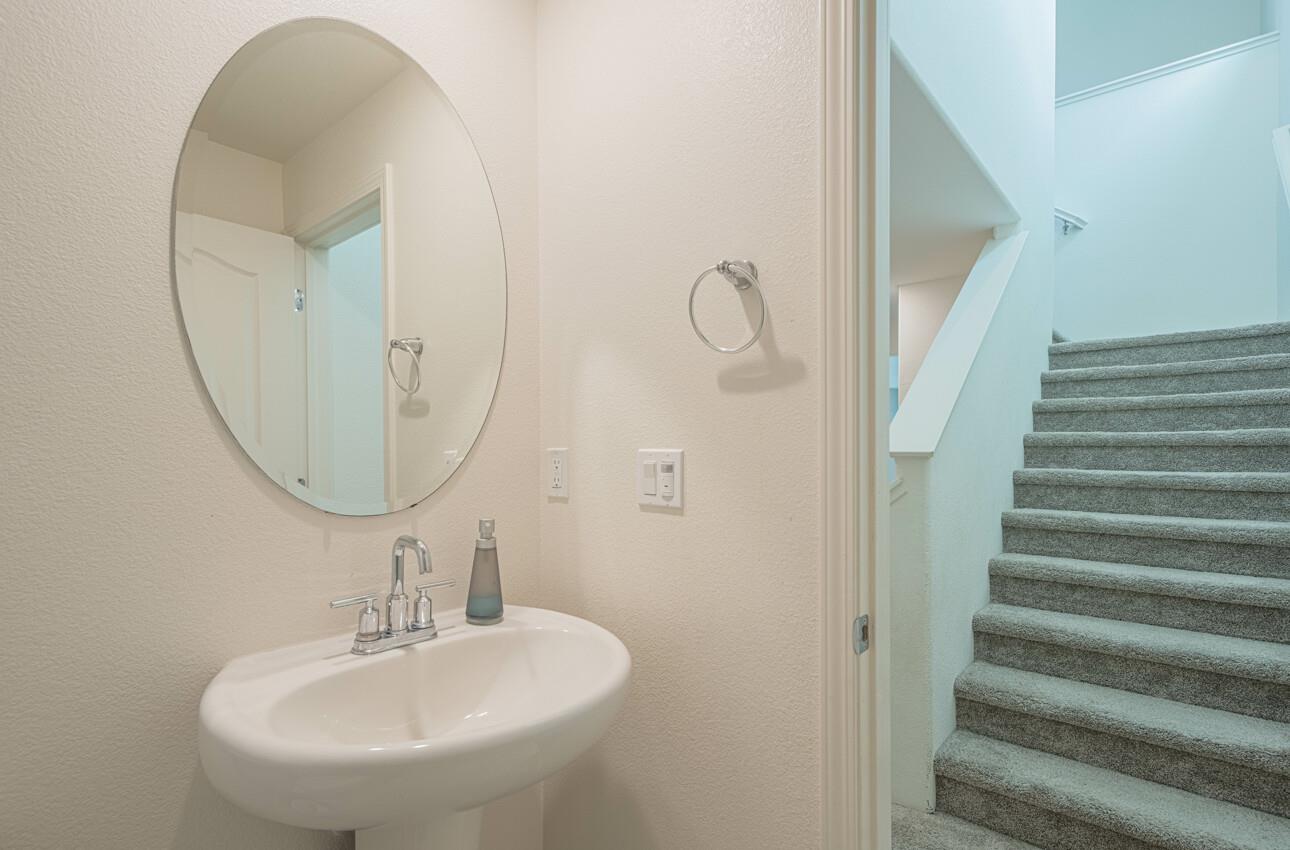 Detail Gallery Image 21 of 41 For 520 Gabriele Ct, Hollister,  CA 95023 - 4 Beds | 2/1 Baths