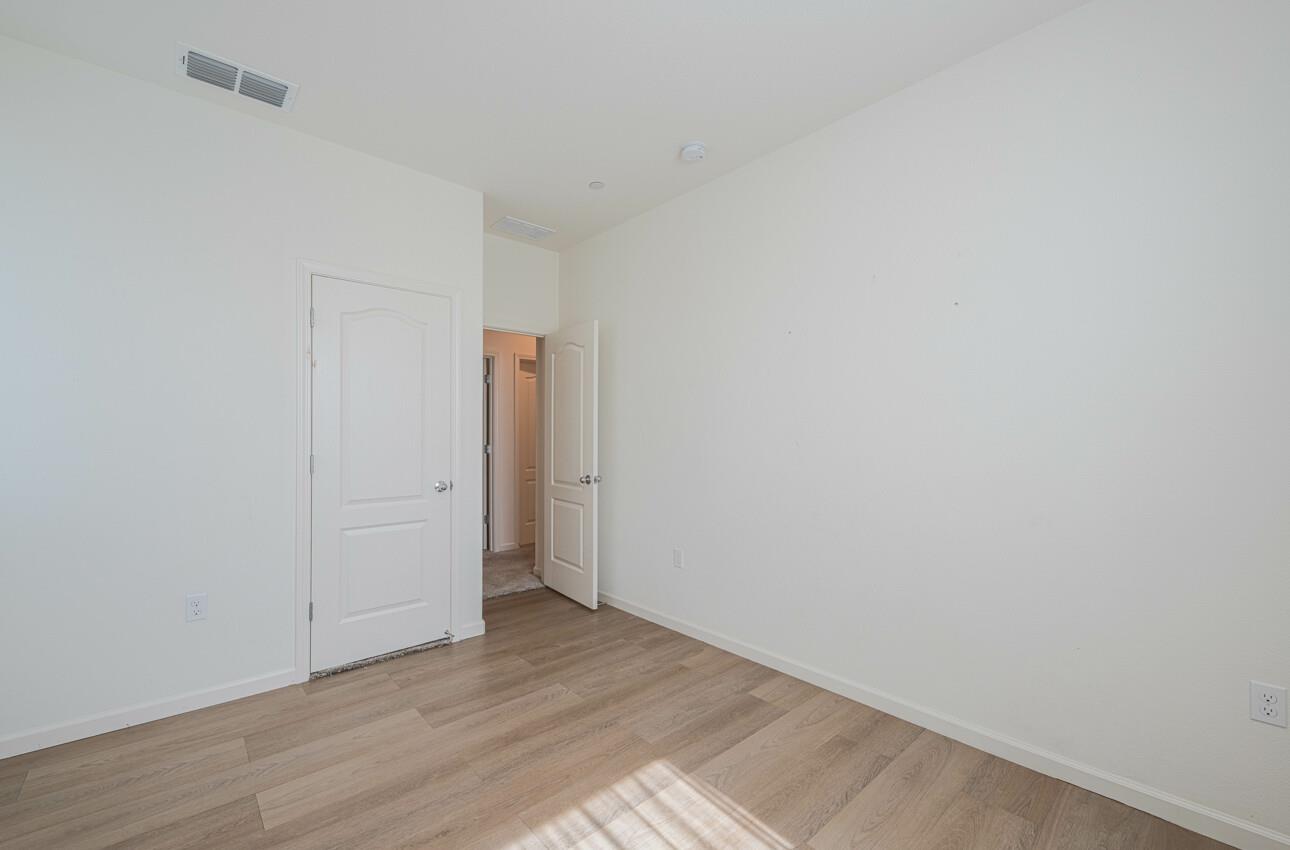 Detail Gallery Image 35 of 41 For 520 Gabriele Ct, Hollister,  CA 95023 - 4 Beds | 2/1 Baths