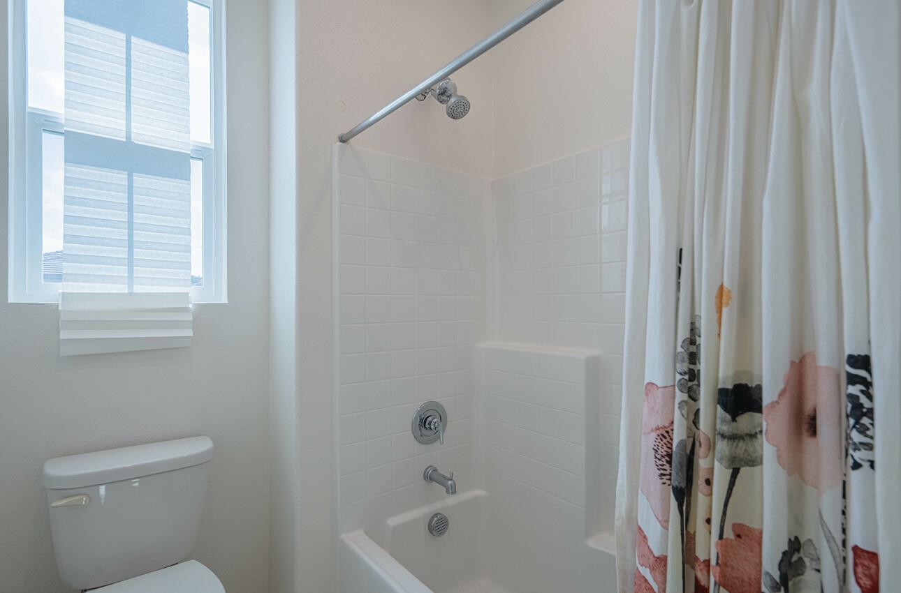 Detail Gallery Image 39 of 41 For 520 Gabriele Ct, Hollister,  CA 95023 - 4 Beds | 2/1 Baths