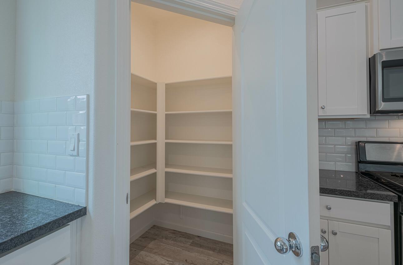Detail Gallery Image 9 of 41 For 520 Gabriele Ct, Hollister,  CA 95023 - 4 Beds | 2/1 Baths