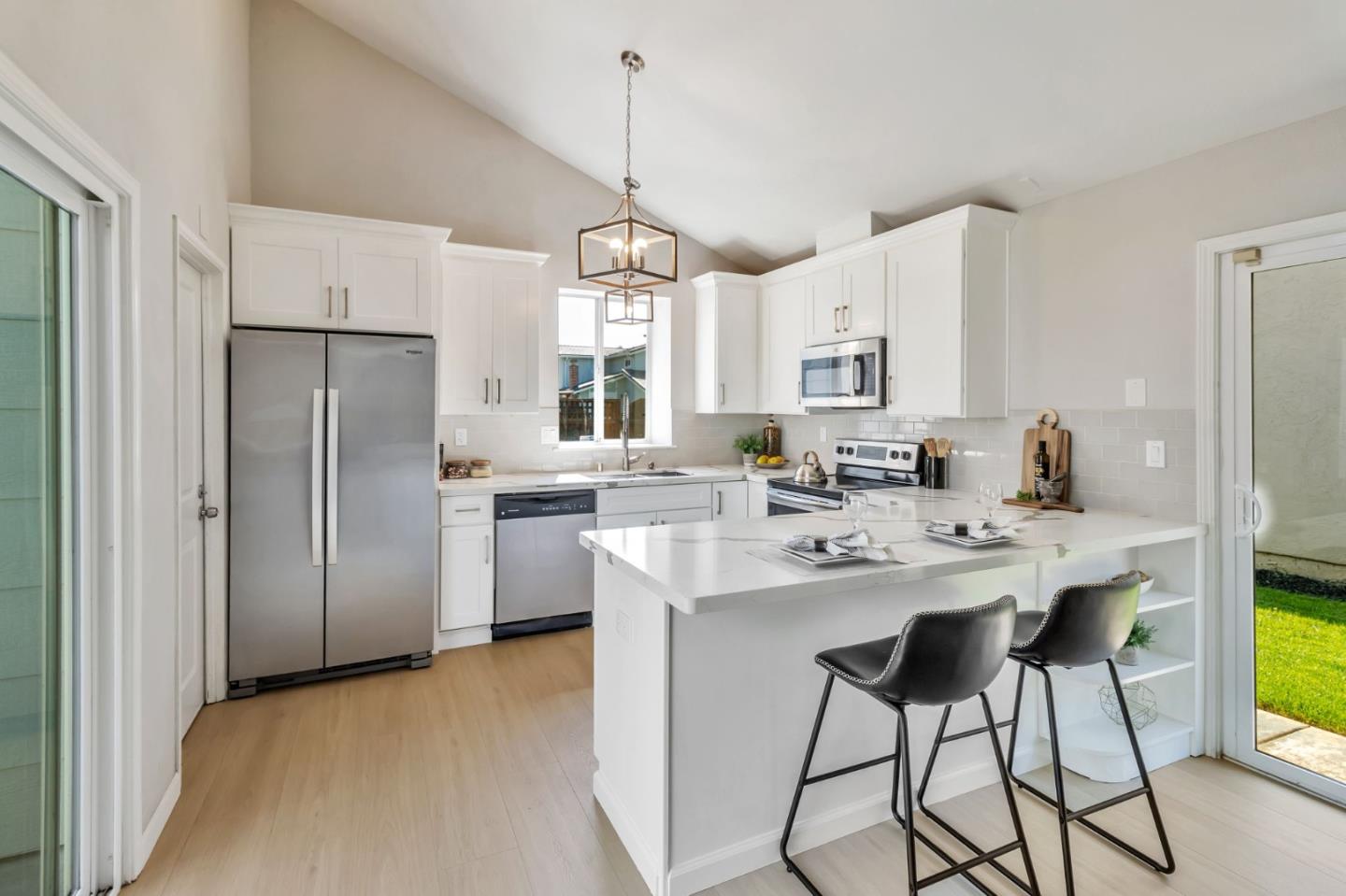 Detail Gallery Image 10 of 43 For 43 Southcreek Ct, San Jose,  CA 95138 - 4 Beds | 2 Baths