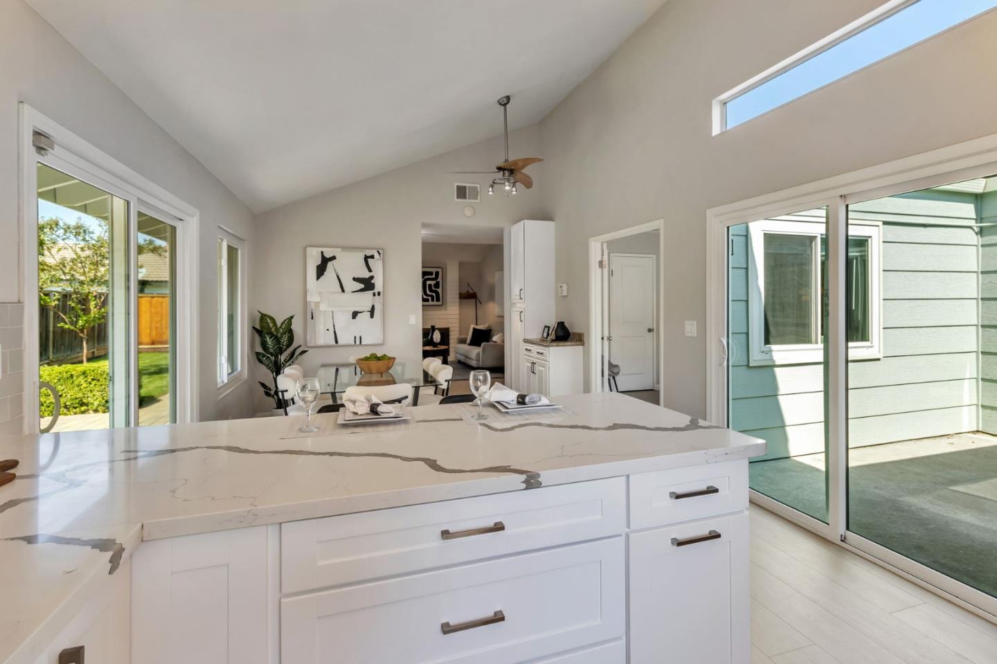 Detail Gallery Image 14 of 43 For 43 Southcreek Ct, San Jose,  CA 95138 - 4 Beds | 2 Baths