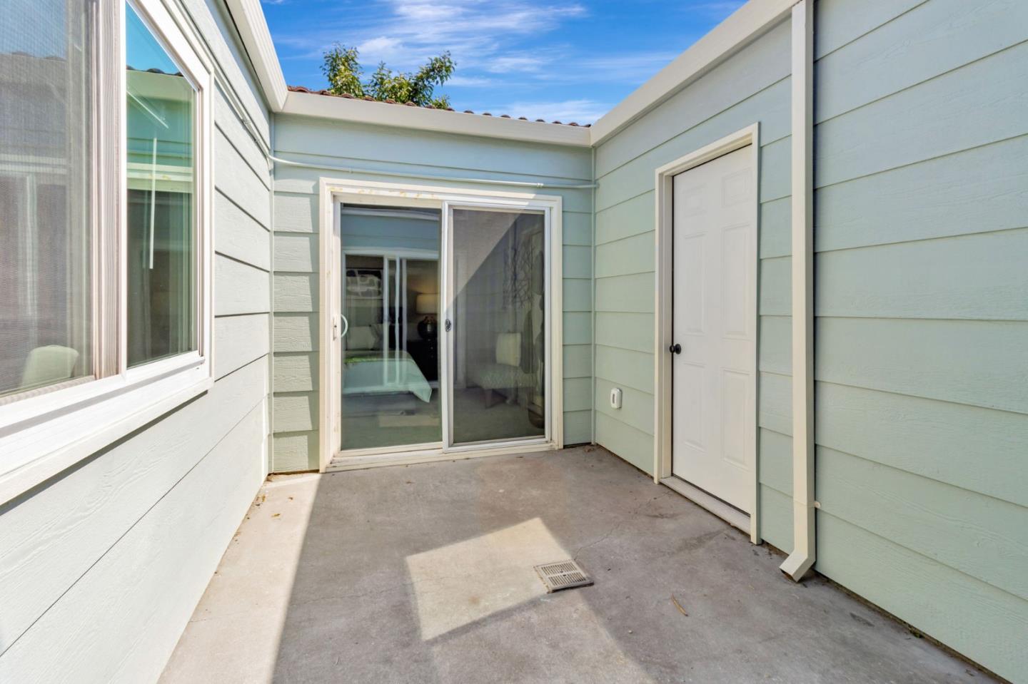 Detail Gallery Image 28 of 43 For 43 Southcreek Ct, San Jose,  CA 95138 - 4 Beds | 2 Baths