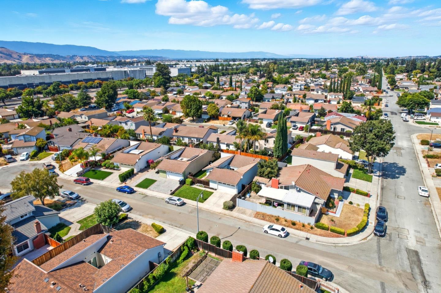 Detail Gallery Image 37 of 43 For 43 Southcreek Ct, San Jose,  CA 95138 - 4 Beds | 2 Baths