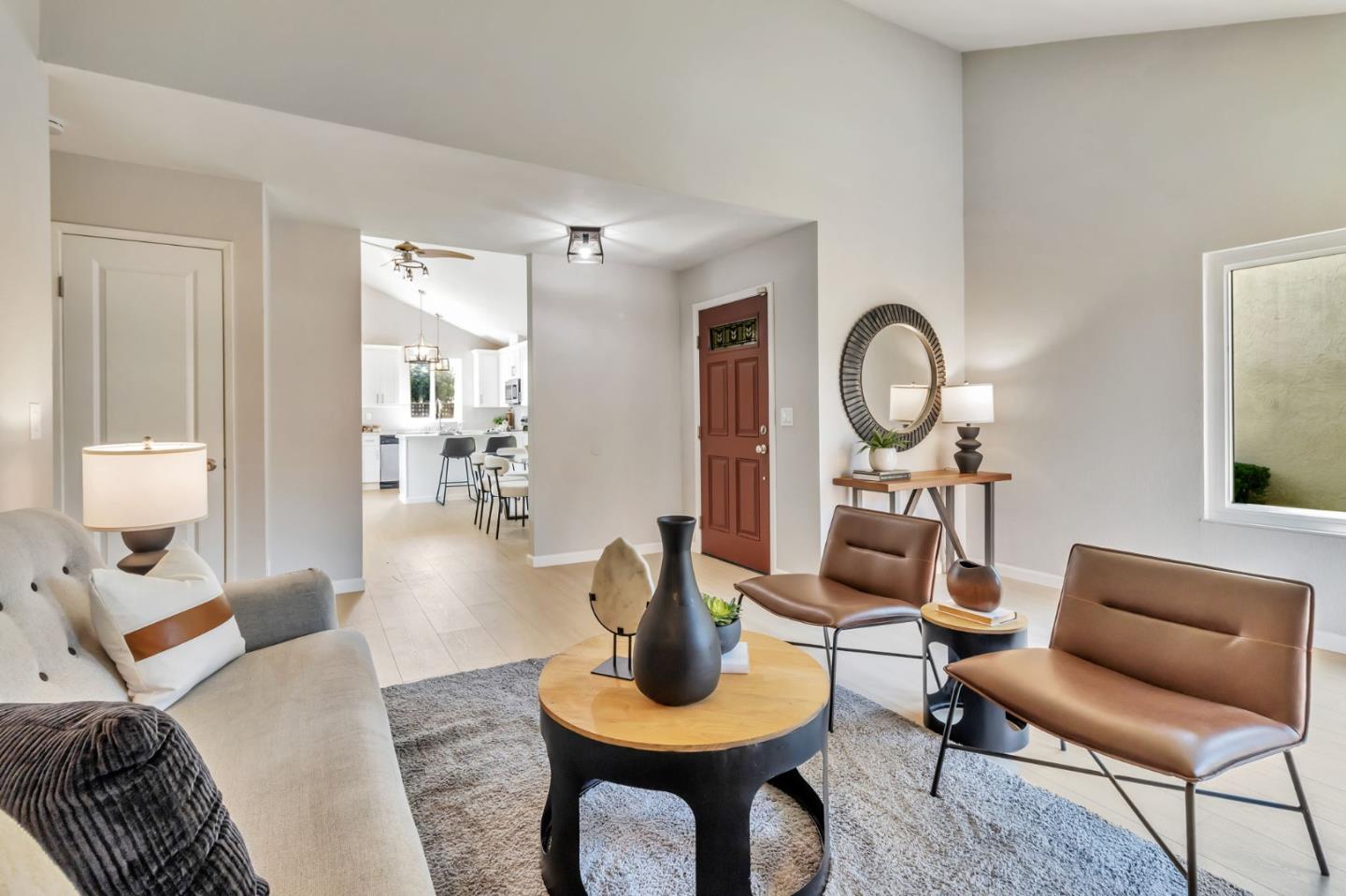 Detail Gallery Image 9 of 43 For 43 Southcreek Ct, San Jose,  CA 95138 - 4 Beds | 2 Baths