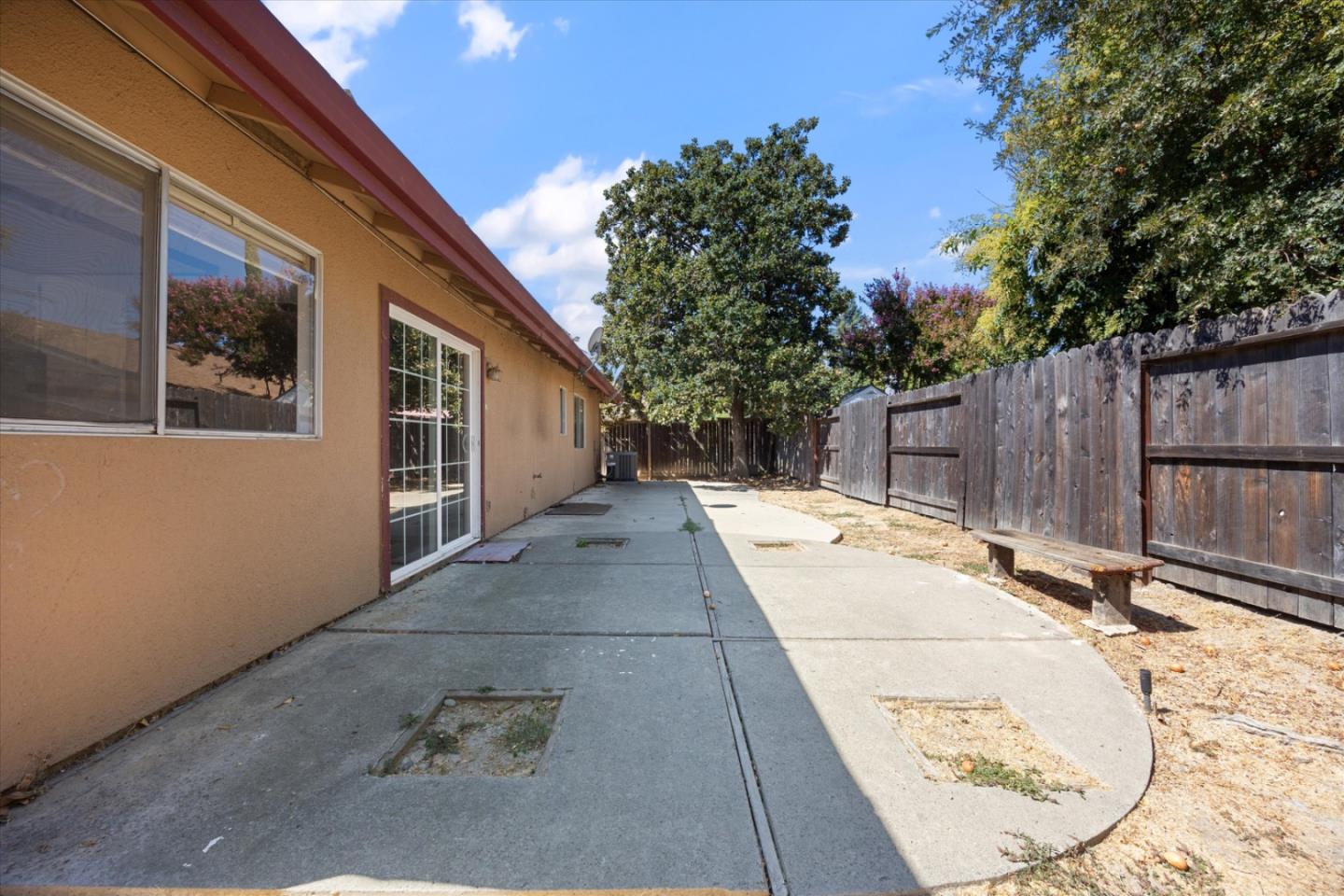 Detail Gallery Image 23 of 33 For 30 Cedro Cir, Sacramento,  CA 95833 - 4 Beds | 2 Baths