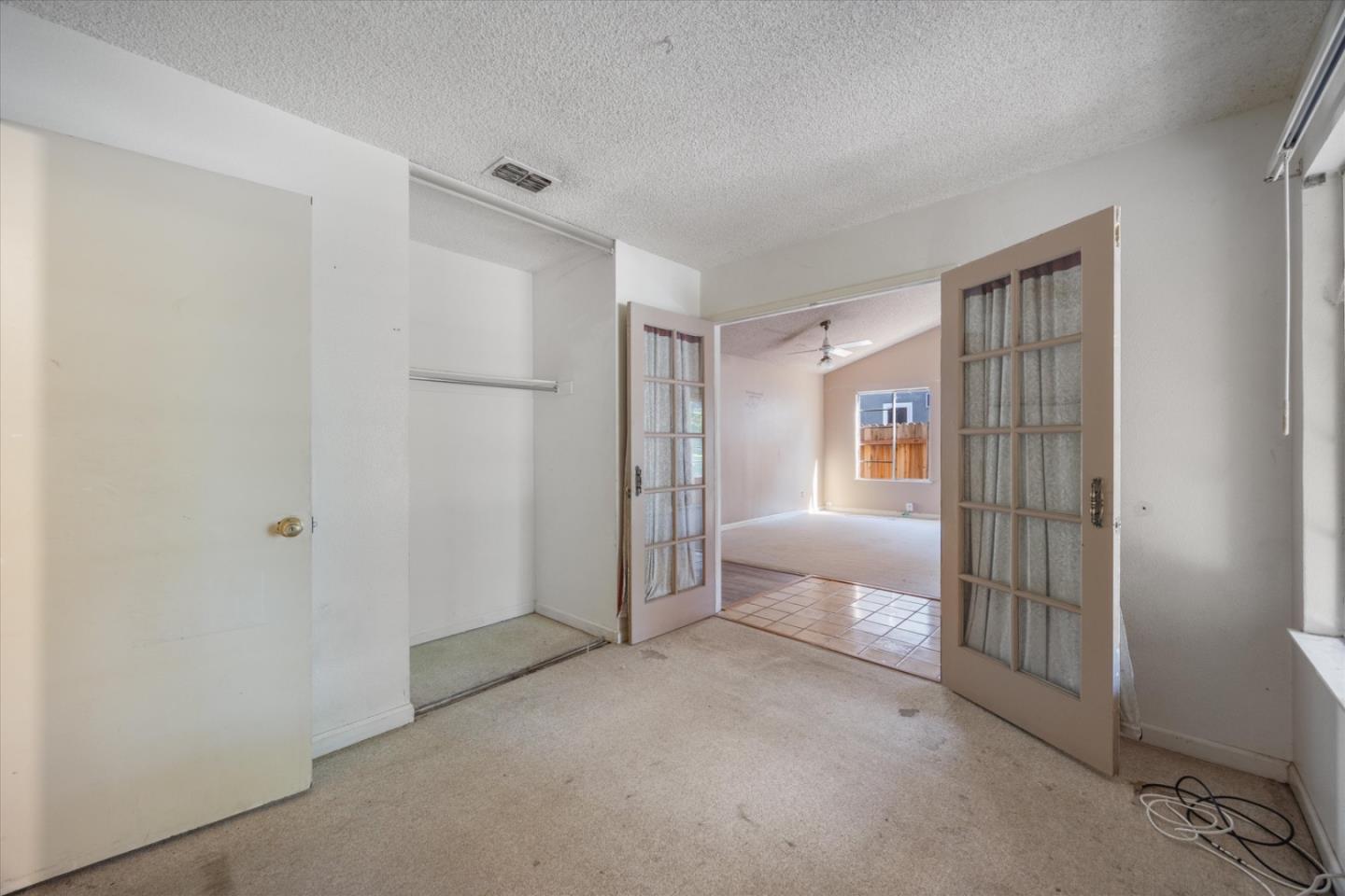 Detail Gallery Image 7 of 33 For 30 Cedro Cir, Sacramento,  CA 95833 - 4 Beds | 2 Baths