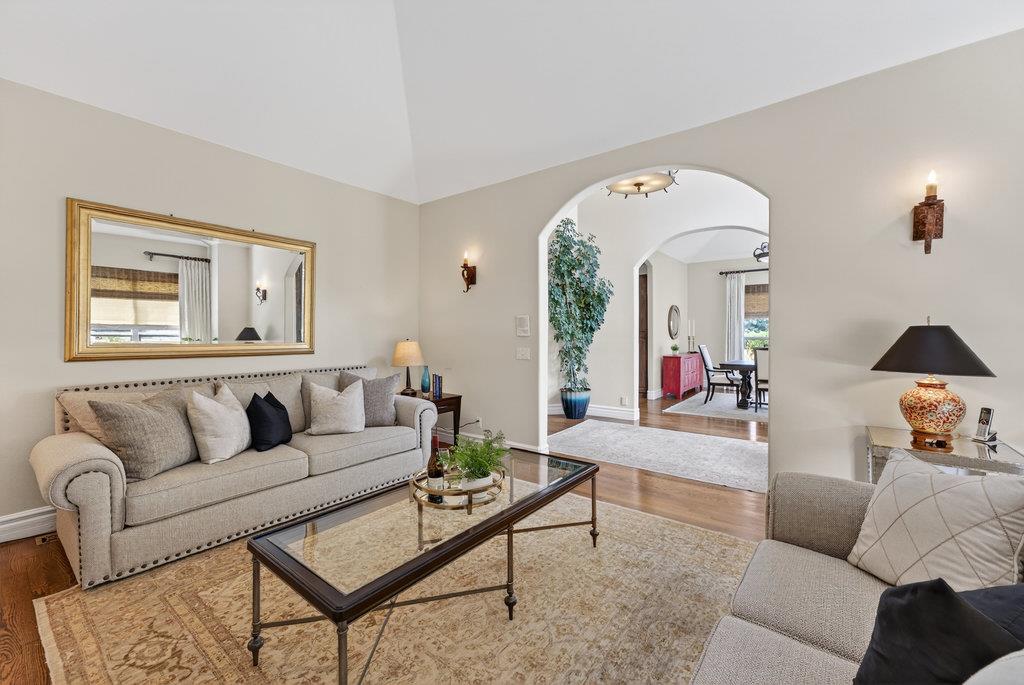 Detail Gallery Image 11 of 81 For 12315 Harding Ave, San Martin,  CA 95046 - 4 Beds | 3/1 Baths