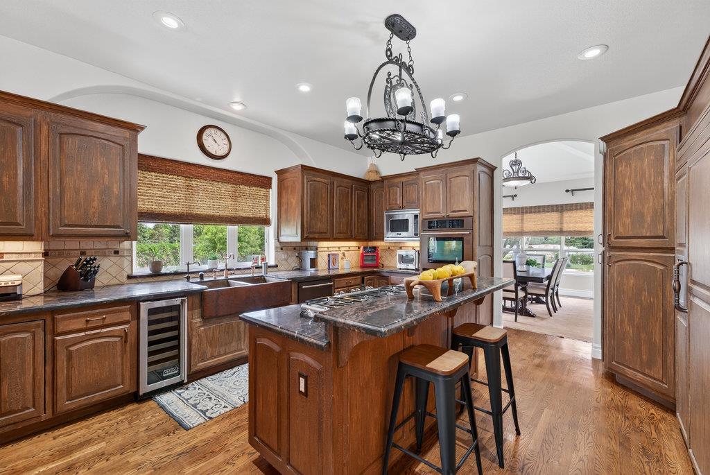 Detail Gallery Image 12 of 81 For 12315 Harding Ave, San Martin,  CA 95046 - 4 Beds | 3/1 Baths