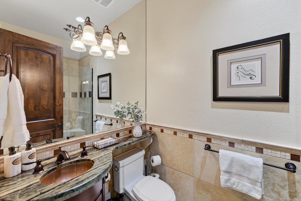 Detail Gallery Image 21 of 81 For 12315 Harding Ave, San Martin,  CA 95046 - 4 Beds | 3/1 Baths