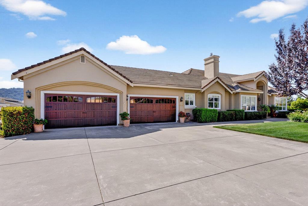 Detail Gallery Image 3 of 81 For 12315 Harding Ave, San Martin,  CA 95046 - 4 Beds | 3/1 Baths
