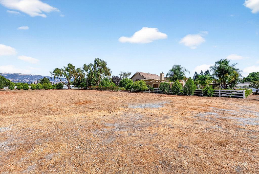 Detail Gallery Image 61 of 81 For 12315 Harding Ave, San Martin,  CA 95046 - 4 Beds | 3/1 Baths