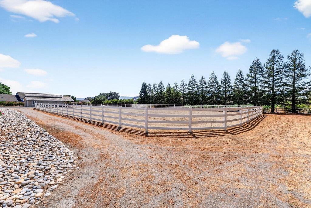 Detail Gallery Image 62 of 81 For 12315 Harding Ave, San Martin,  CA 95046 - 4 Beds | 3/1 Baths