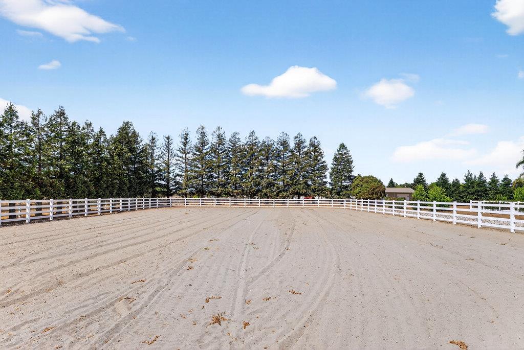Detail Gallery Image 64 of 81 For 12315 Harding Ave, San Martin,  CA 95046 - 4 Beds | 3/1 Baths