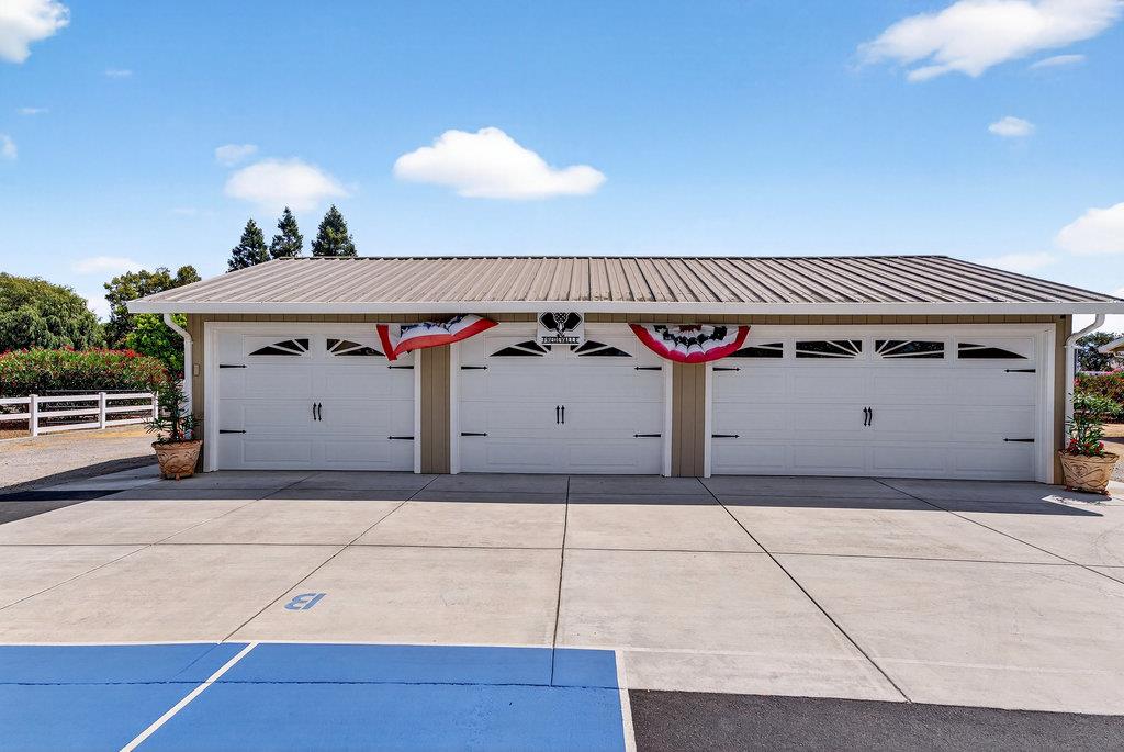 Detail Gallery Image 71 of 81 For 12315 Harding Ave, San Martin,  CA 95046 - 4 Beds | 3/1 Baths