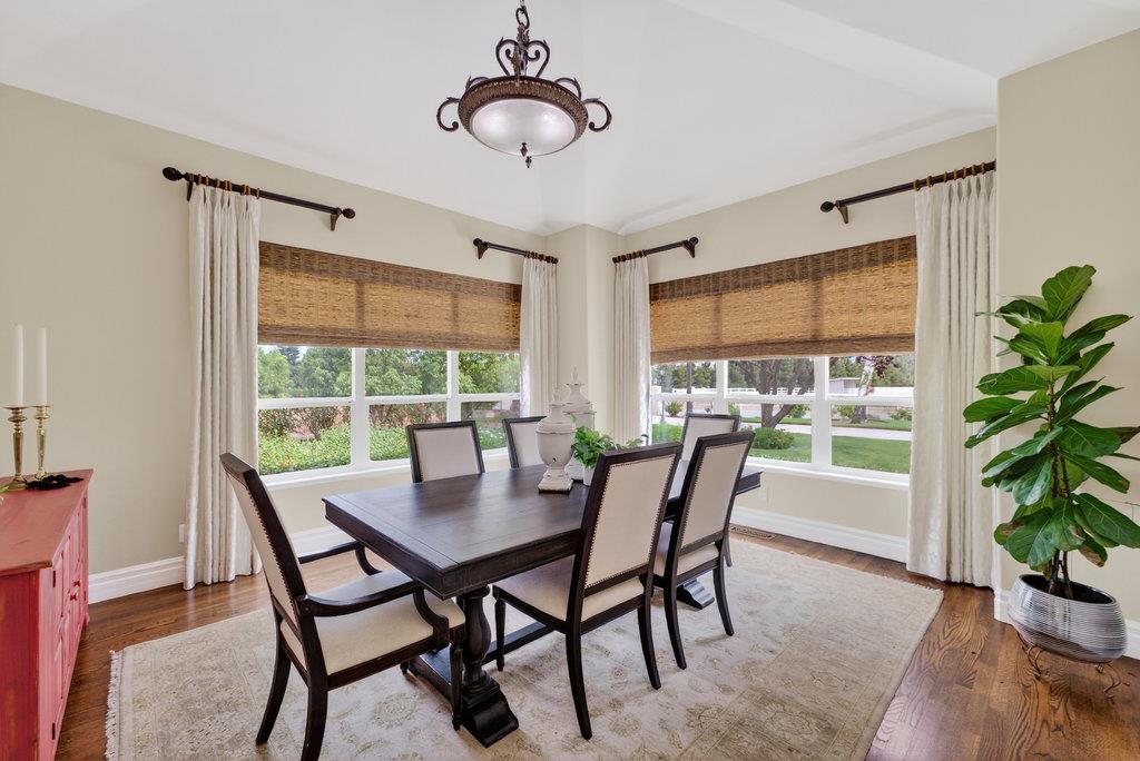 Detail Gallery Image 8 of 81 For 12315 Harding Ave, San Martin,  CA 95046 - 4 Beds | 3/1 Baths