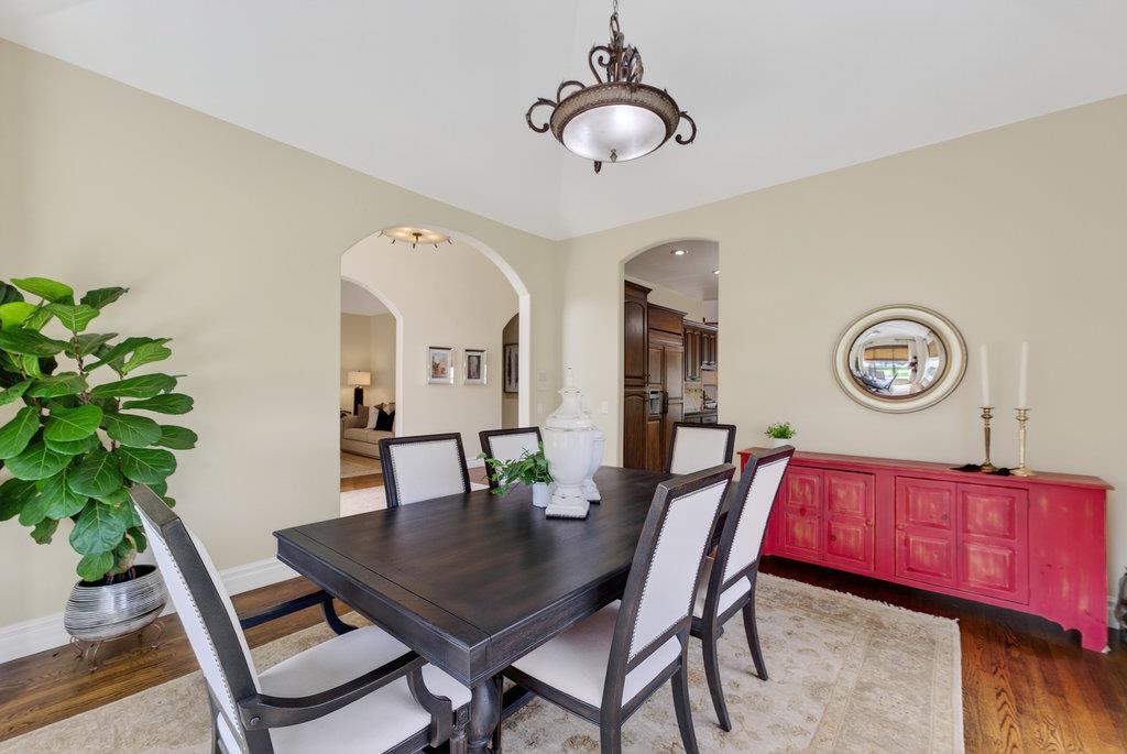 Detail Gallery Image 9 of 81 For 12315 Harding Ave, San Martin,  CA 95046 - 4 Beds | 3/1 Baths