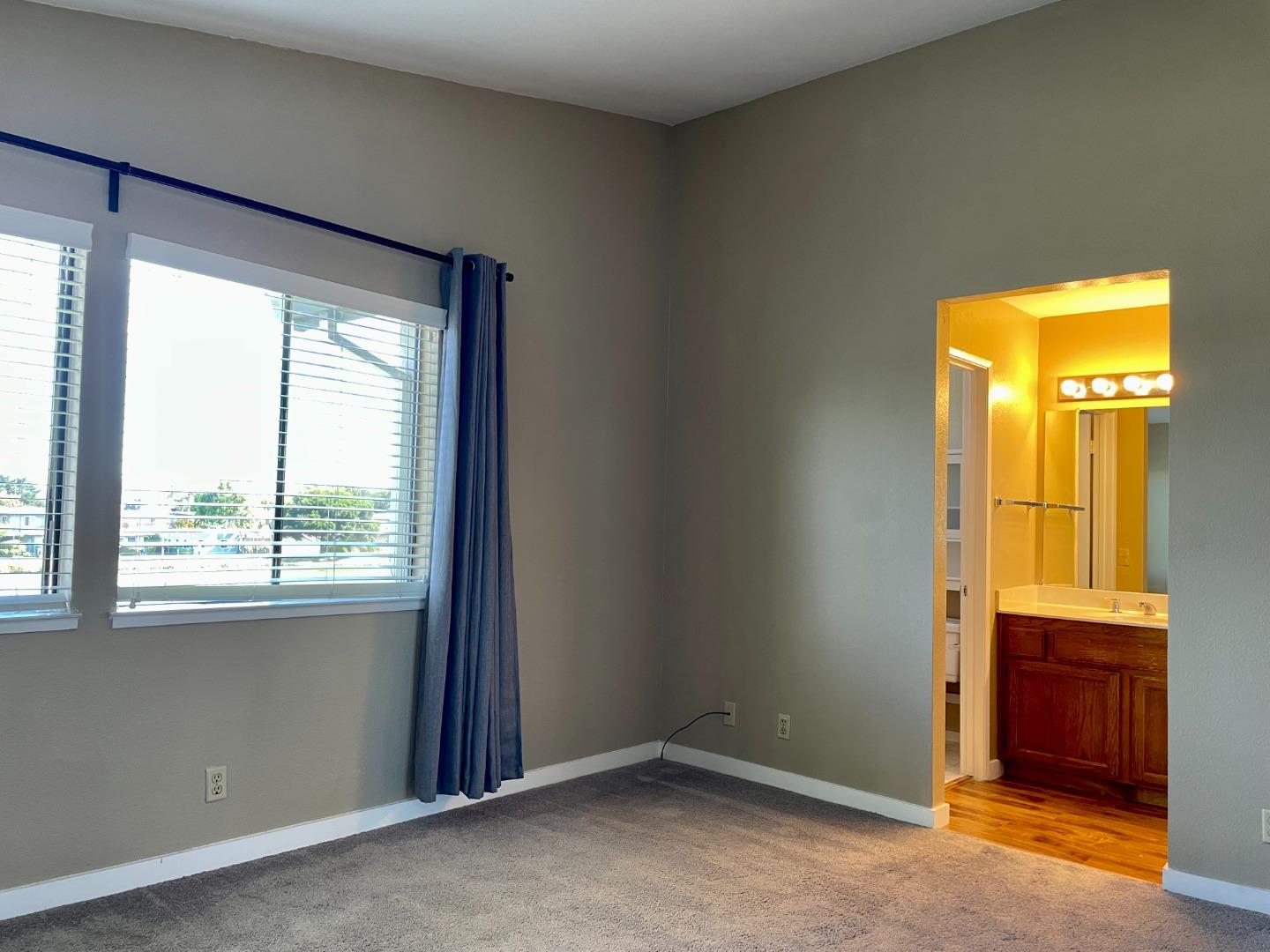 Detail Gallery Image 12 of 24 For 2157 Vista Del Mar, San Mateo,  CA 94404 - 3 Beds | 2/1 Baths