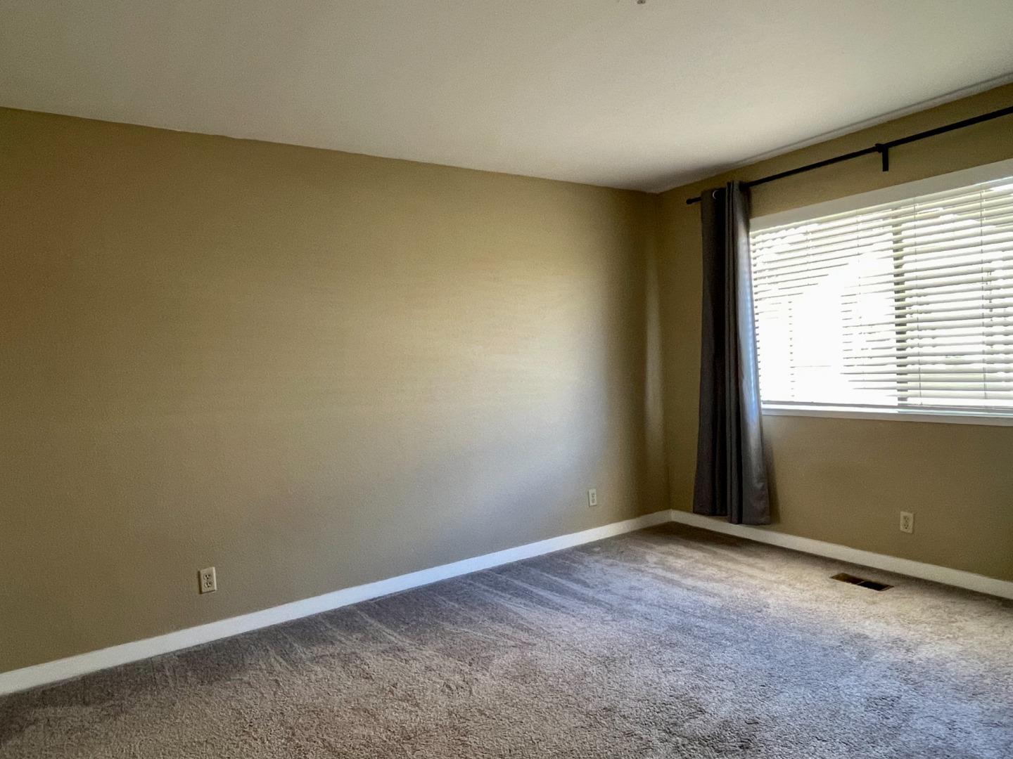Detail Gallery Image 17 of 24 For 2157 Vista Del Mar, San Mateo,  CA 94404 - 3 Beds | 2/1 Baths