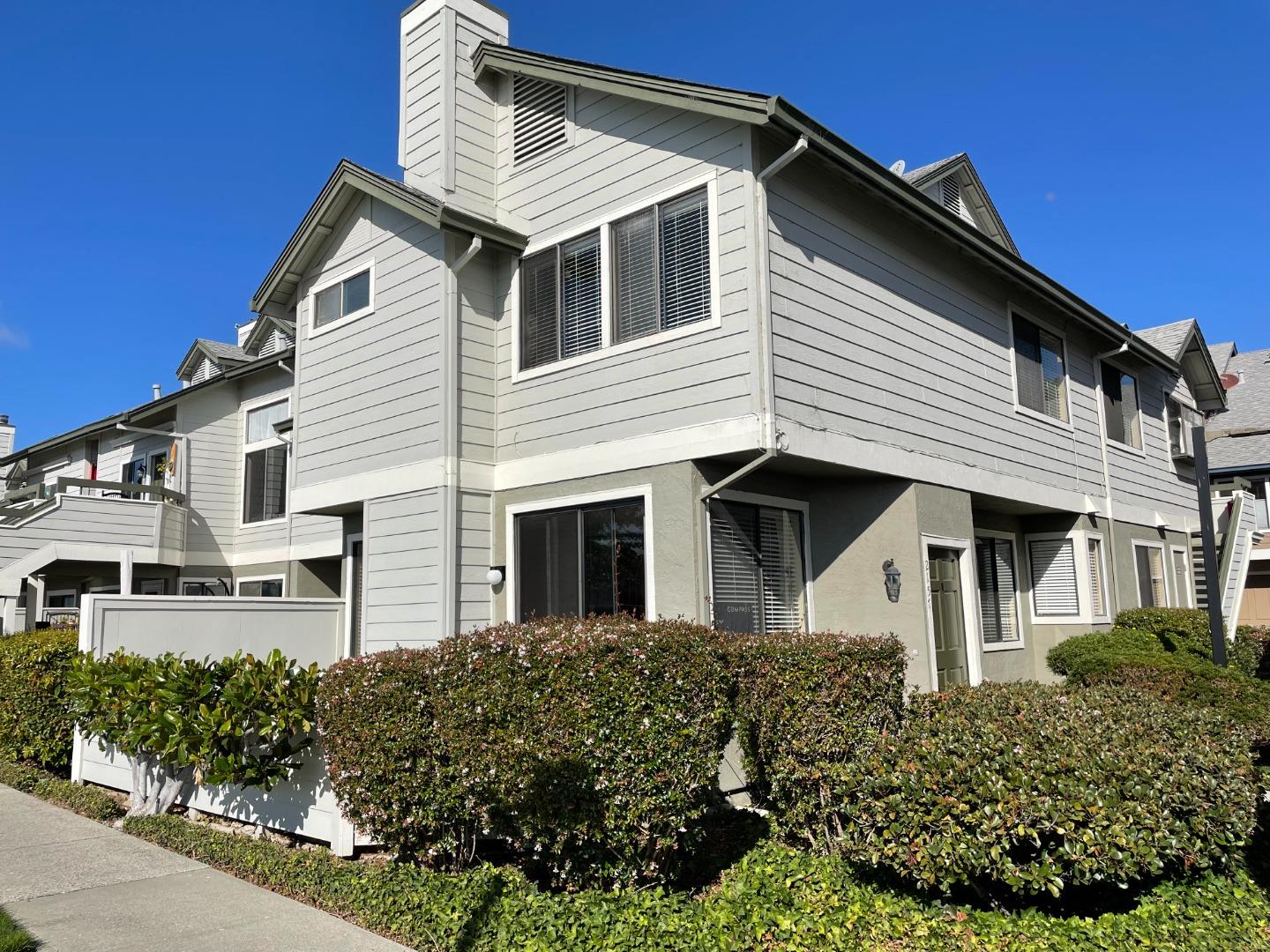 Detail Gallery Image 21 of 24 For 2157 Vista Del Mar, San Mateo,  CA 94404 - 3 Beds | 2/1 Baths