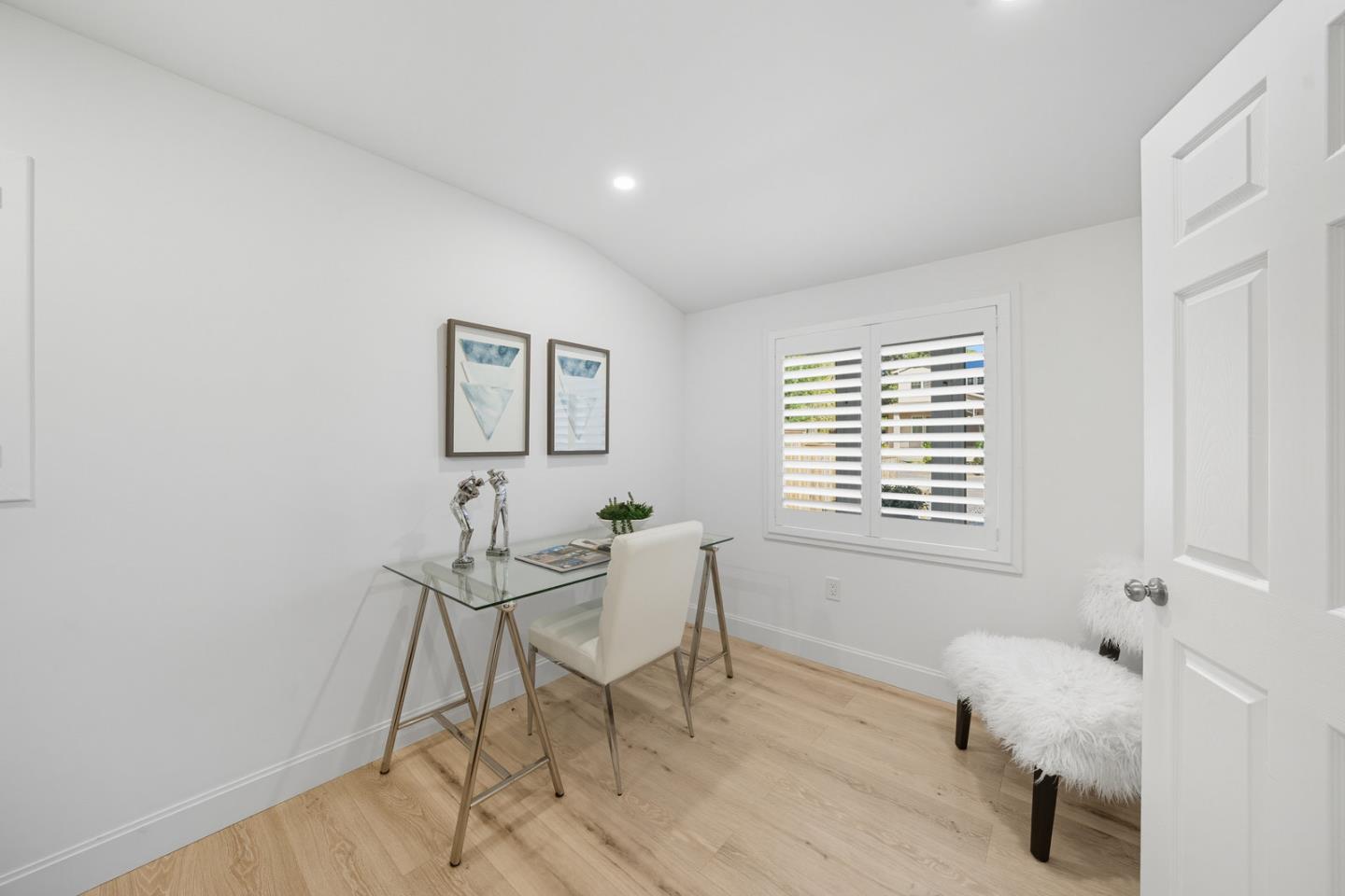 Detail Gallery Image 15 of 30 For 857 Hierra Ct, Los Altos,  CA 94024 - 3 Beds | 2 Baths