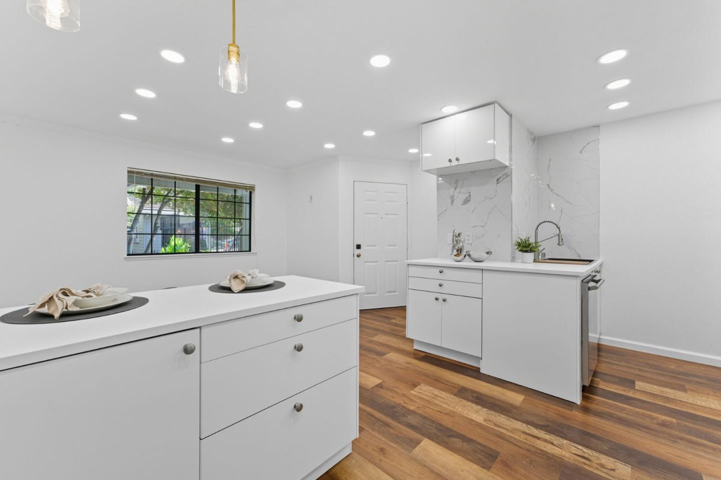 Detail Gallery Image 13 of 35 For 6944 Chantel Ct, San Jose,  CA 95129 - 1 Beds | 1 Baths