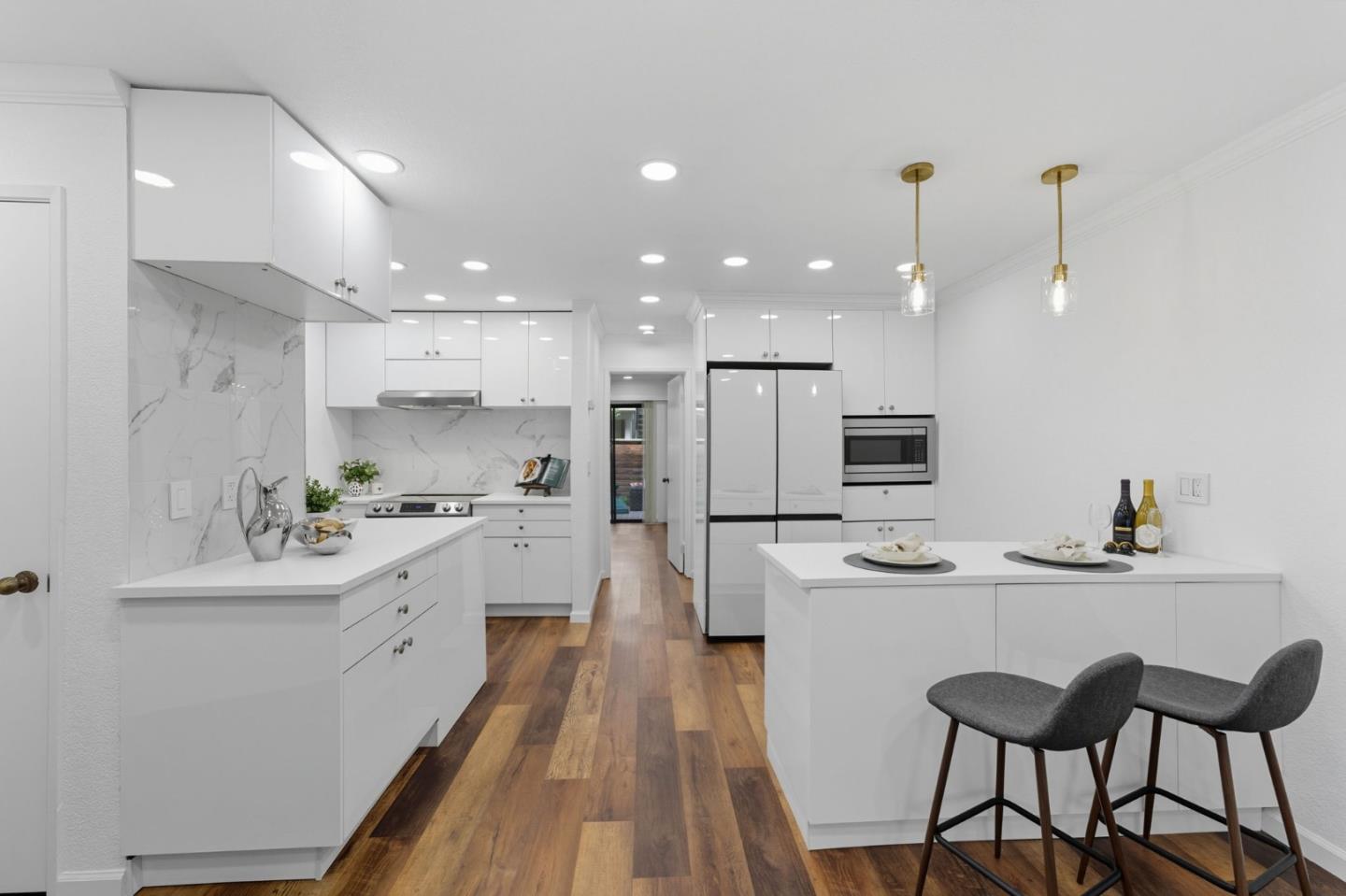 Detail Gallery Image 3 of 35 For 6944 Chantel Ct, San Jose,  CA 95129 - 1 Beds | 1 Baths