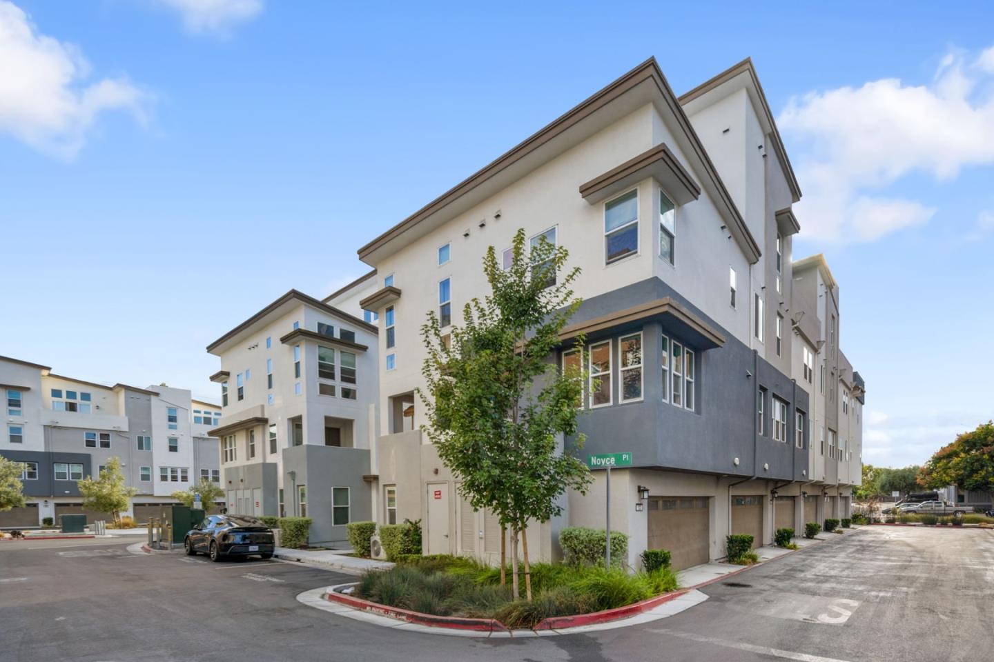 Detail Gallery Image 7 of 57 For 2909 Corvin Dr #139,  Santa Clara,  CA 95051 - 4 Beds | 3/2 Baths