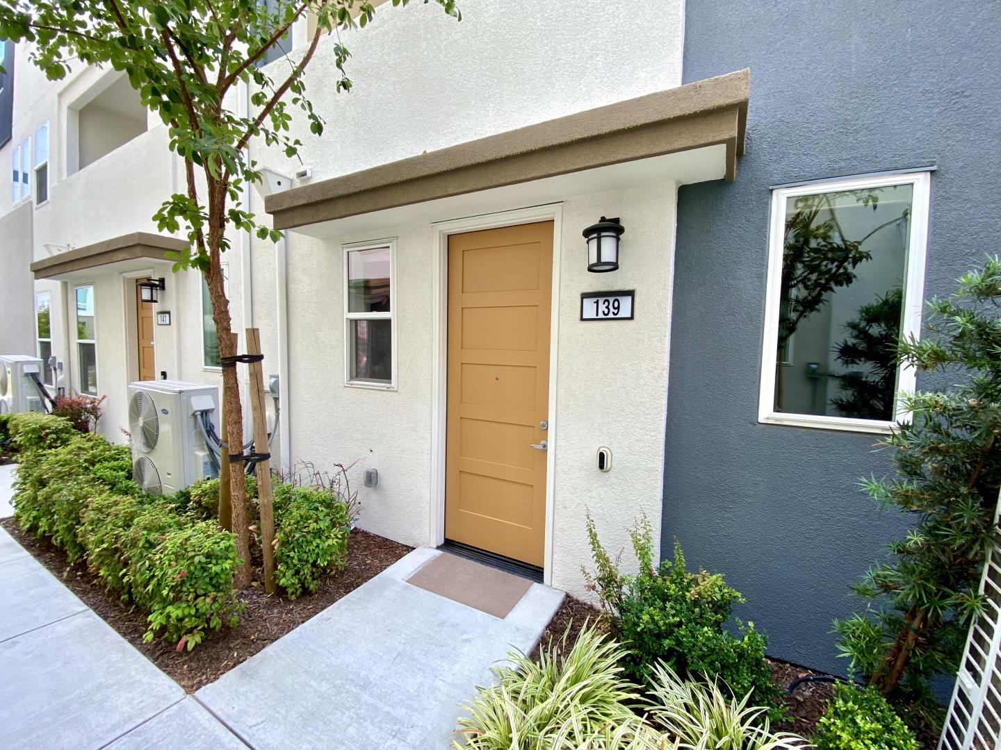 Detail Gallery Image 8 of 57 For 2909 Corvin Dr #139,  Santa Clara,  CA 95051 - 4 Beds | 3/2 Baths