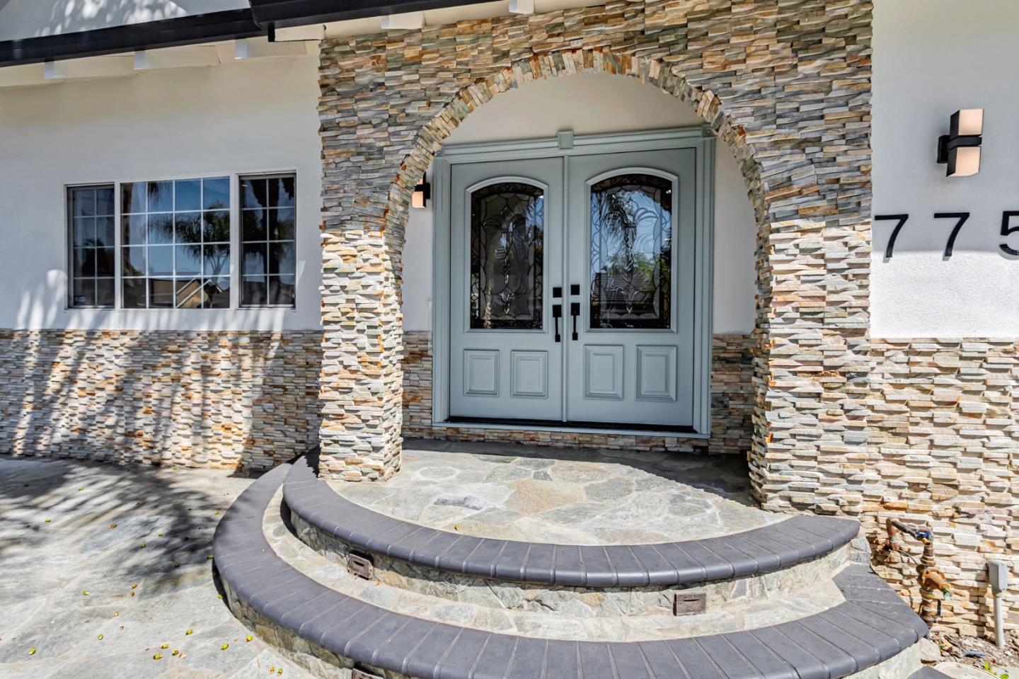 Detail Gallery Image 4 of 25 For 775 Amanda Dr, San Jose,  CA 95136 - 4 Beds | 2 Baths