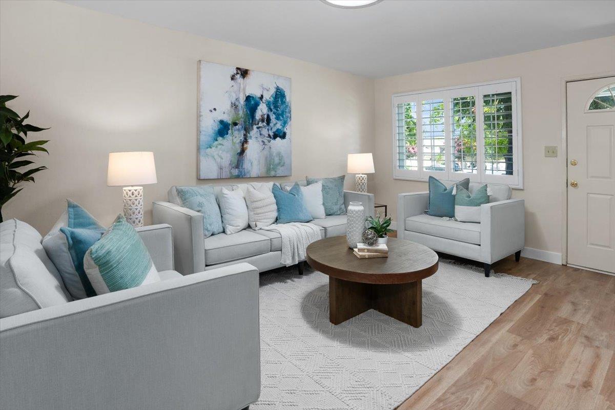 Detail Gallery Image 5 of 23 For 1083 Miller Ave, San Jose,  CA 95129 - 3 Beds | 2 Baths